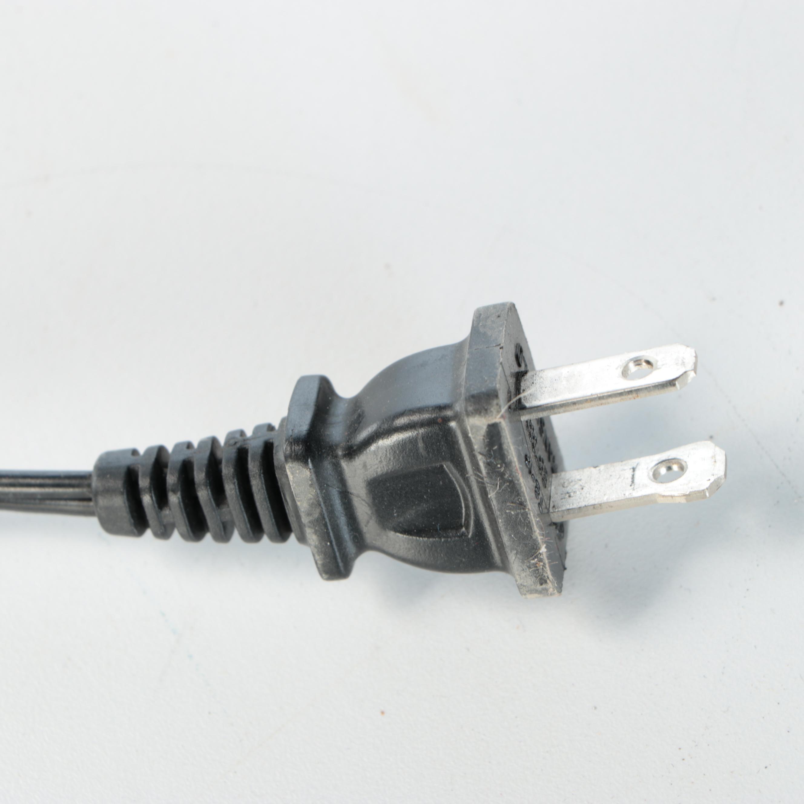 E. Thomasson Art Nouveau "Daphne" Bronze Table Lamp with Slag Glass Shade