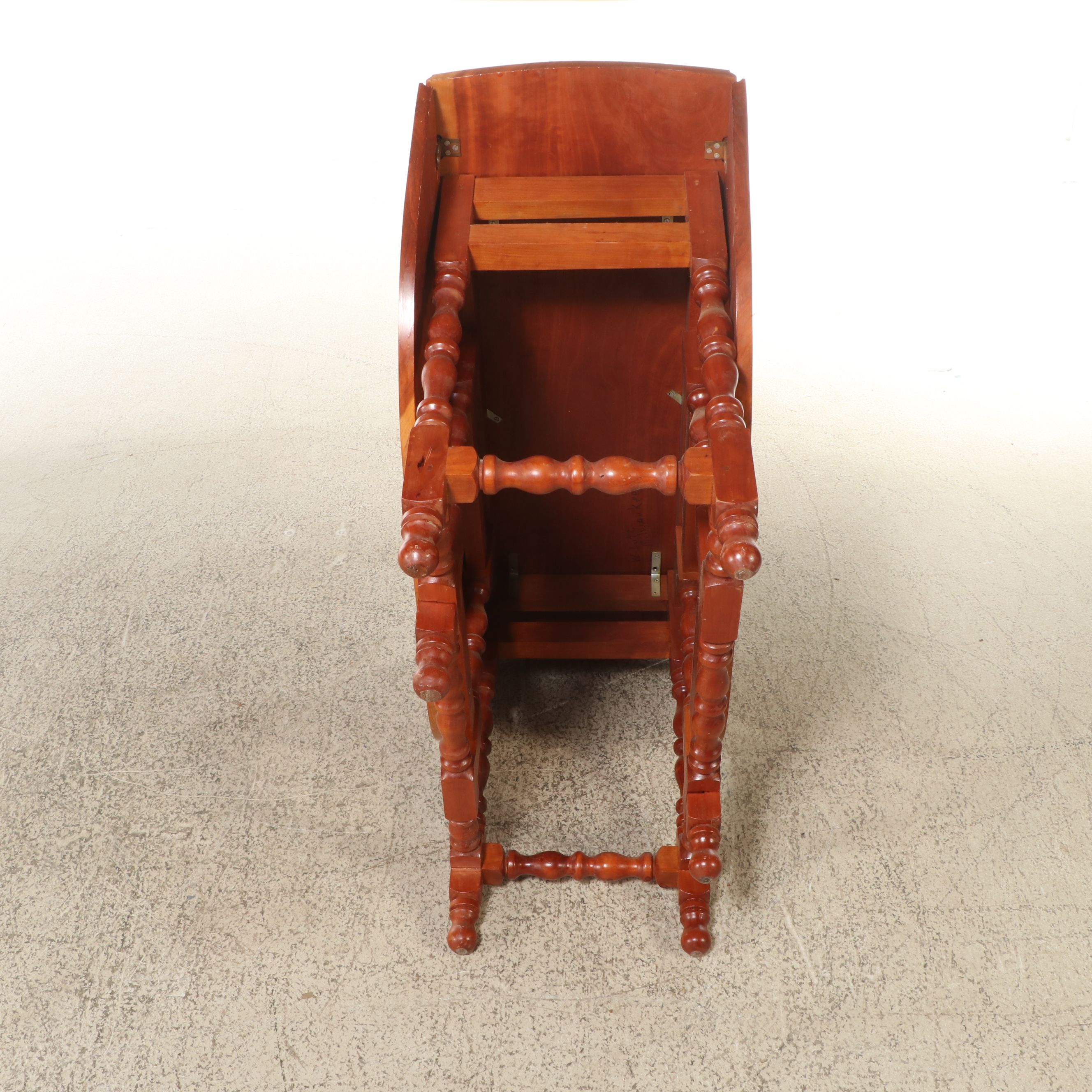 Turned Gate-Leg Drop-Leaf Table