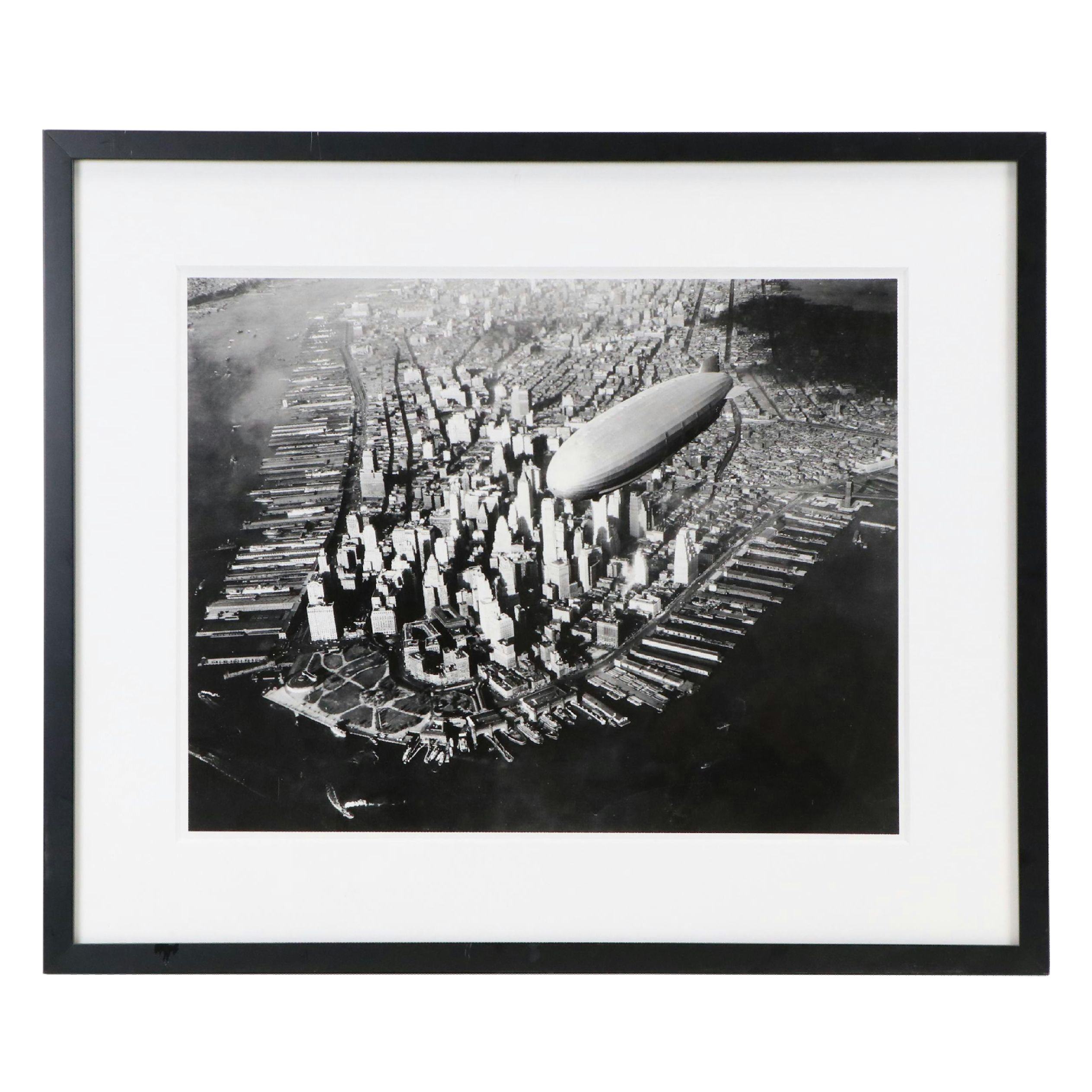 The New York Times Digital Photograph "The Akron over New York City," 1999