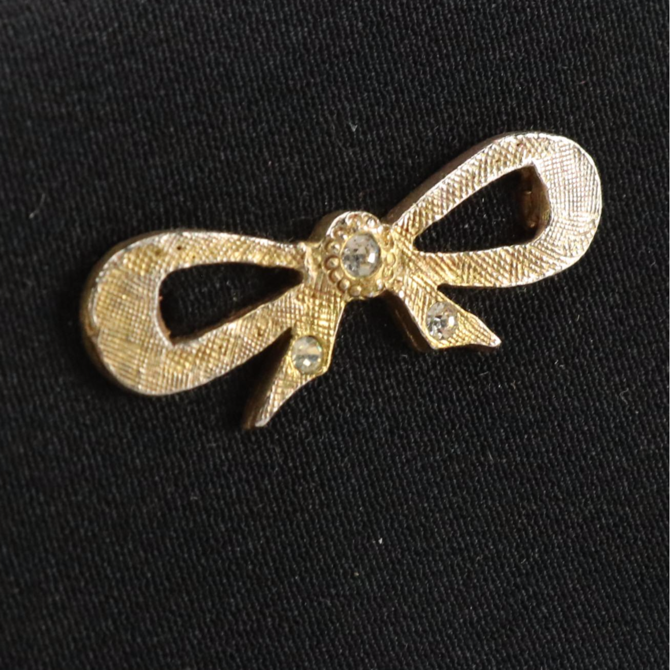 Silhouettes Beaded Foldover Clutch, HL and Other Kiss Lock Clutches