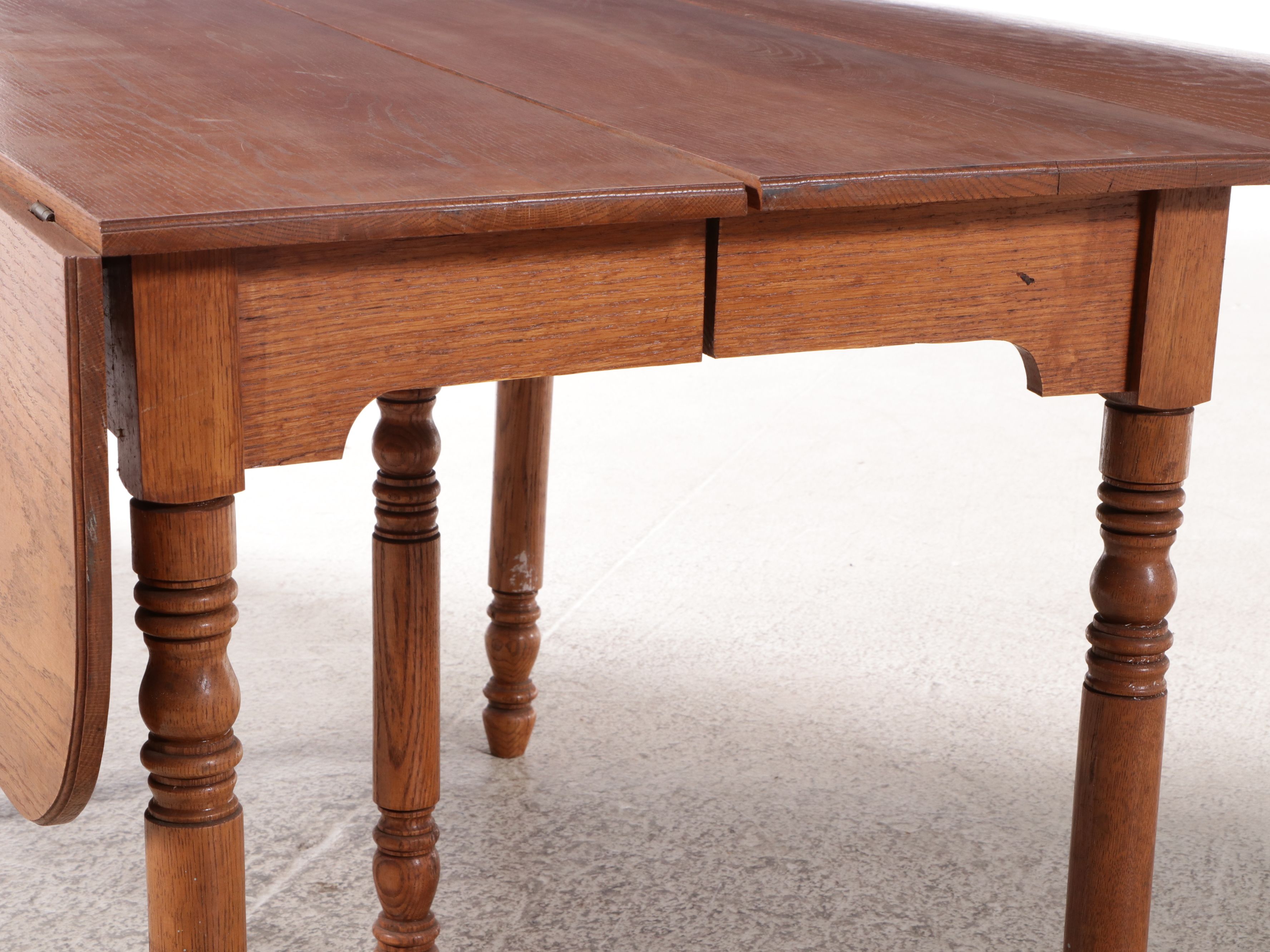 Vintage Handcrafted Frank Lutz Oak Drop-Leaf Table, 1992