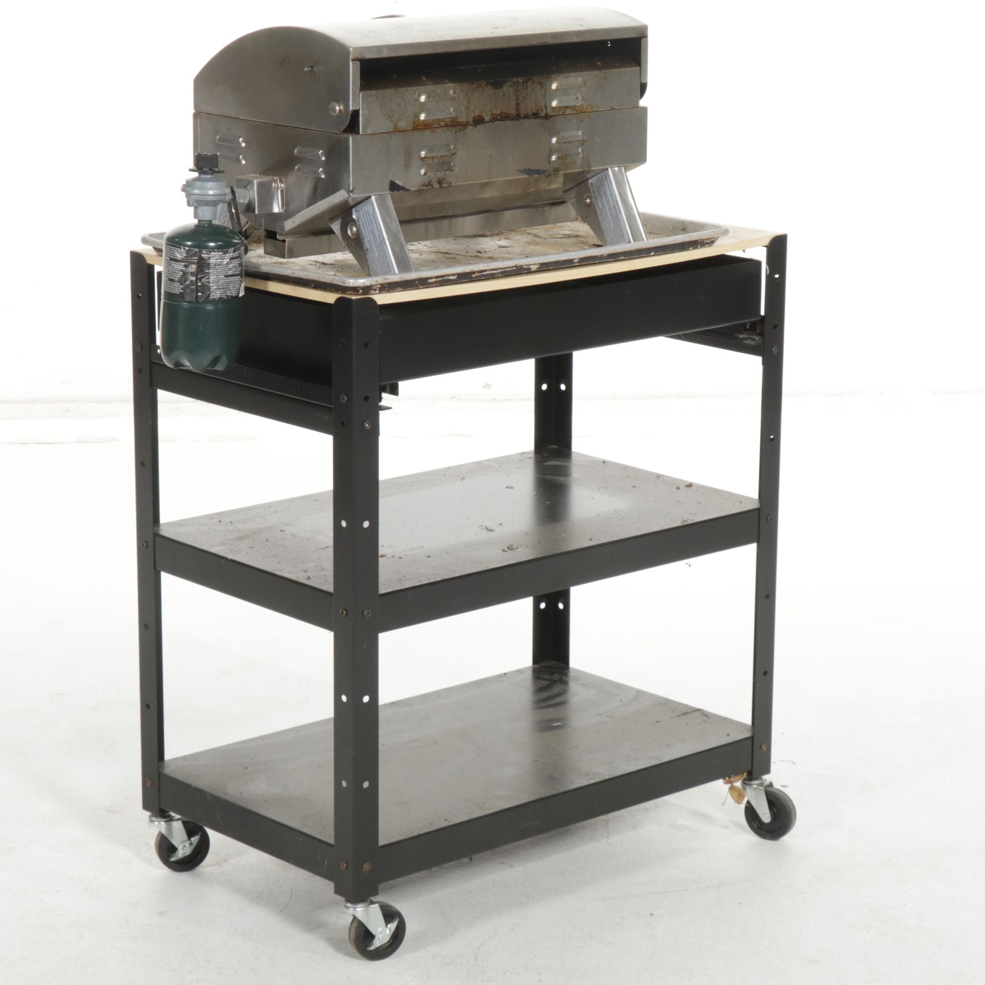 Masterbuilt Portable LP Gas Grill with Rolling Cart and Cover