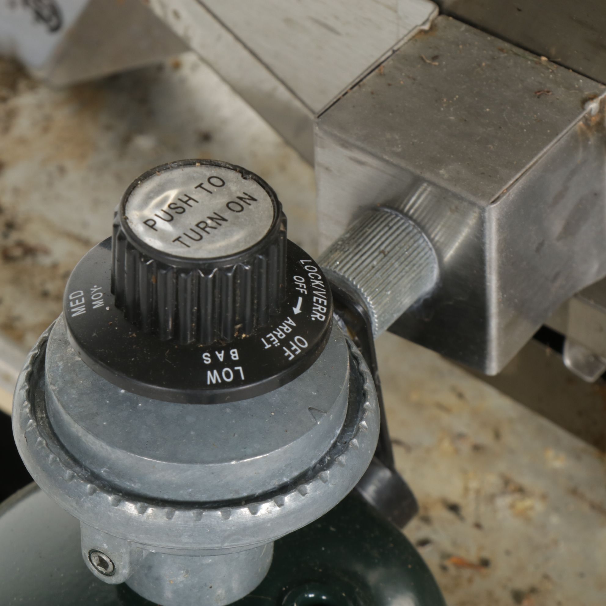 Masterbuilt Portable LP Gas Grill with Rolling Cart and Cover