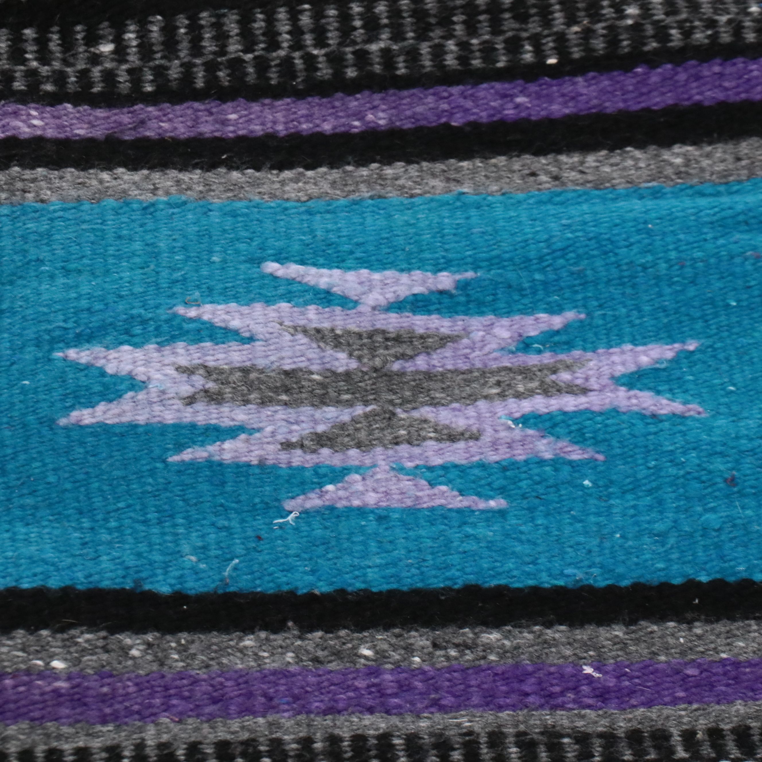 2'5 x 5'1 Handwoven Mexican Chimayo Accent Rug