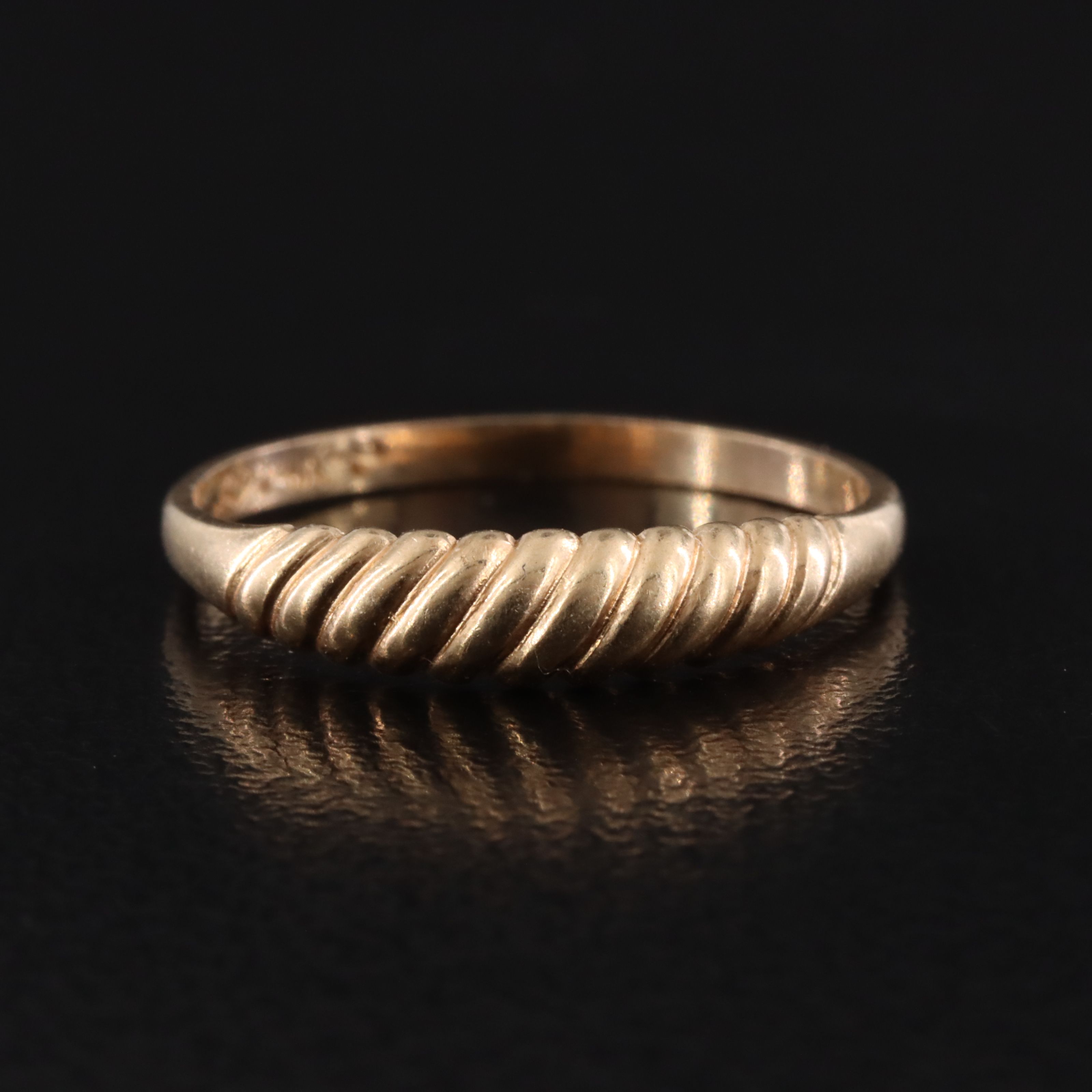 Vintage 14K Shrimp Ring