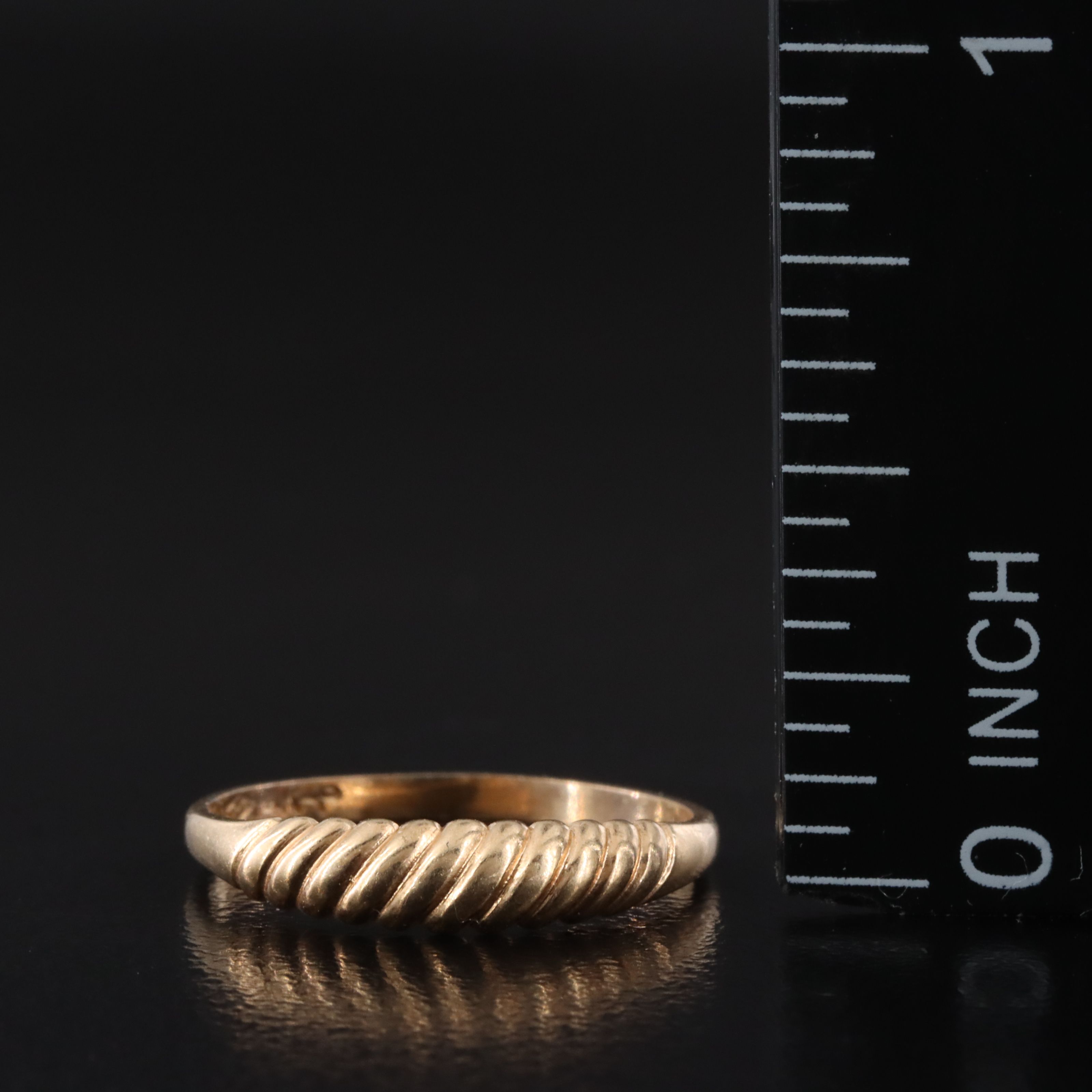 Vintage 14K Shrimp Ring