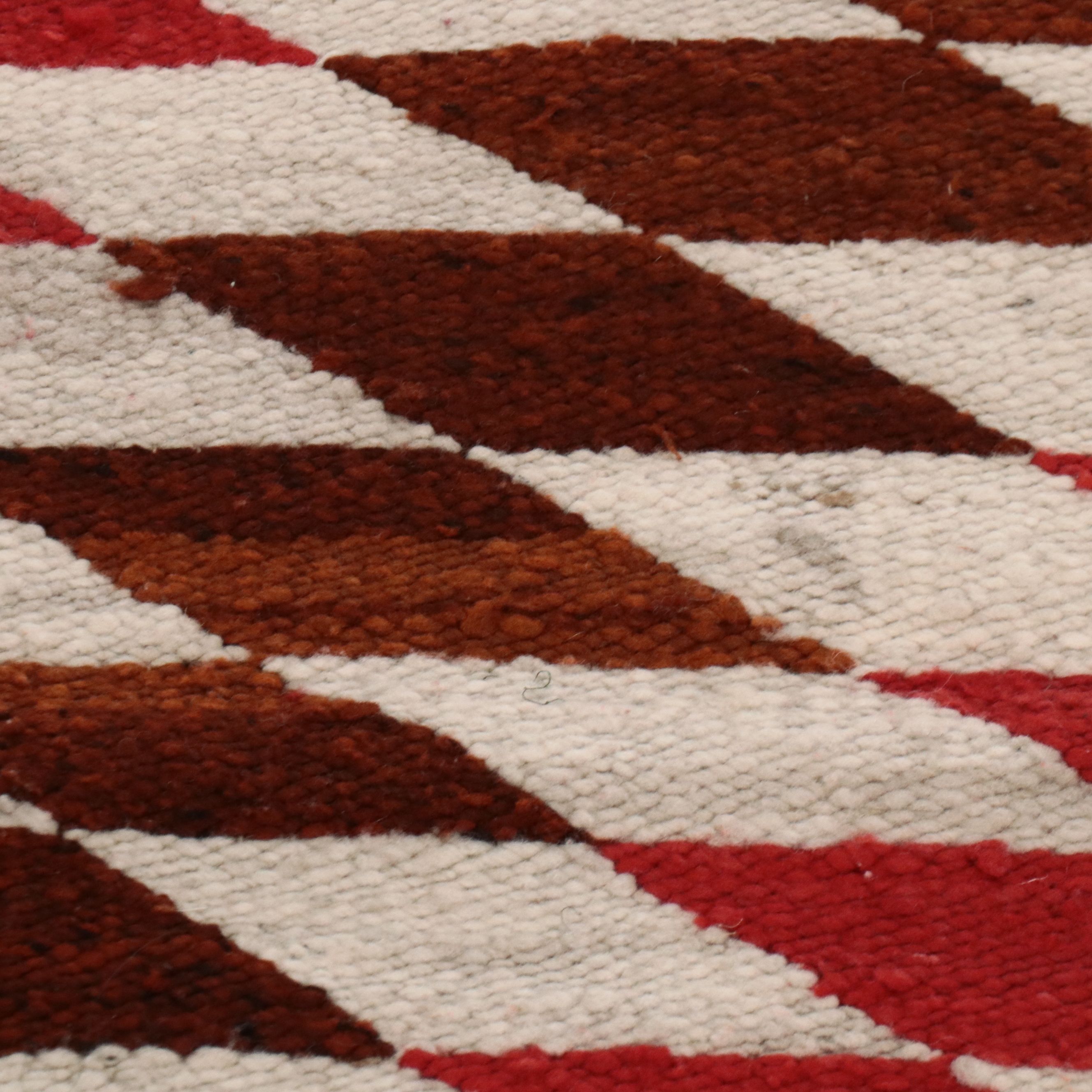 1'6 x 3'3 Handwoven Navajo Accent Rug