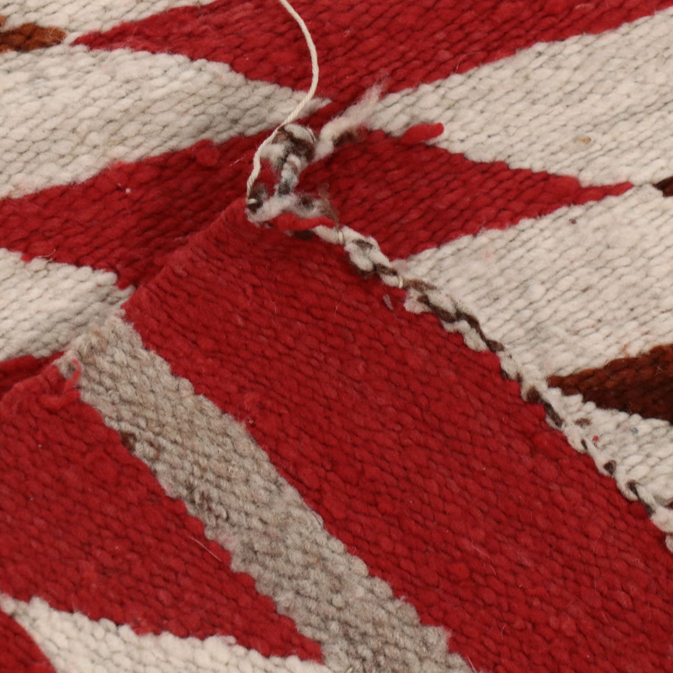 1'6 x 3'3 Handwoven Navajo Accent Rug