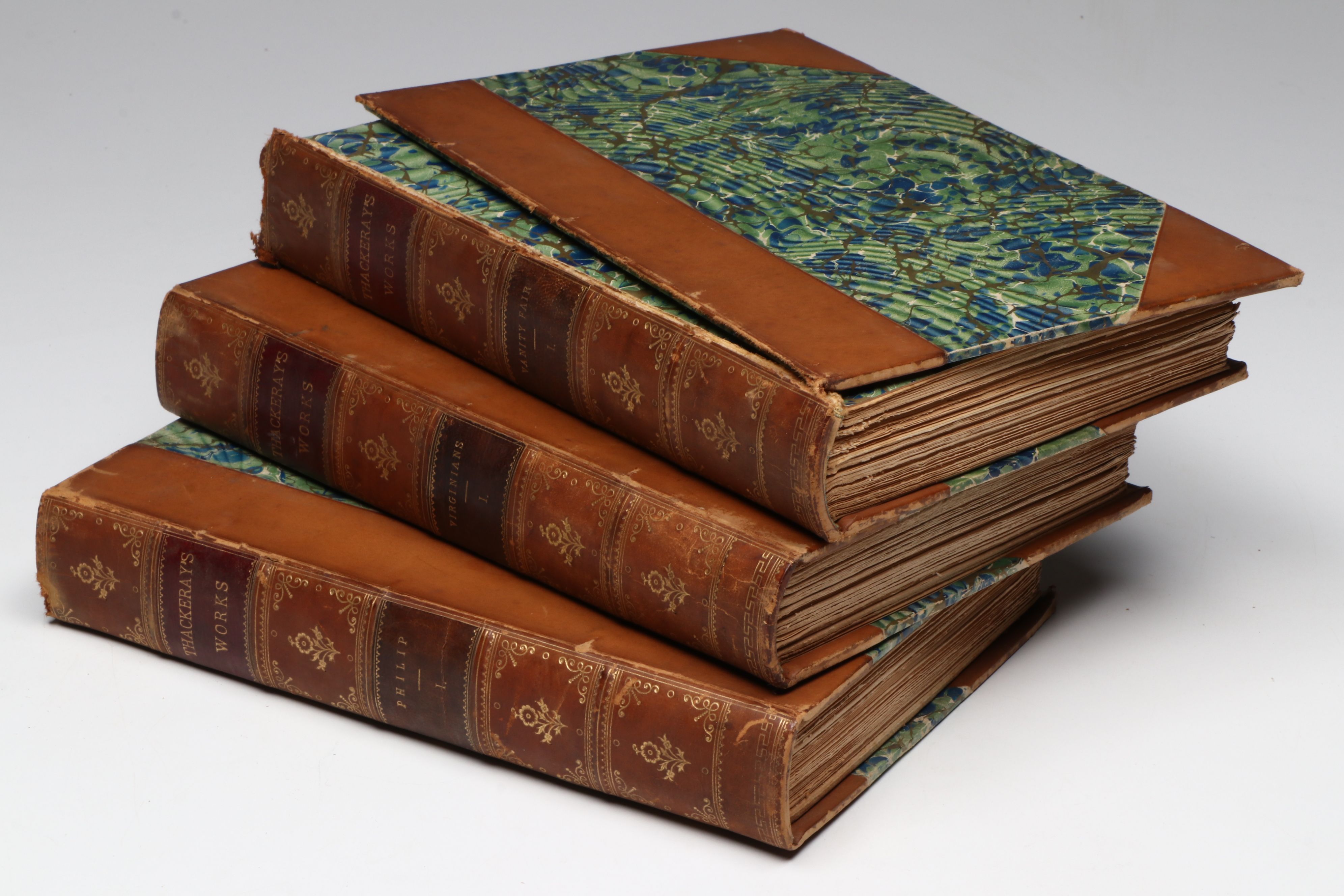 Édition de Luxe "The Works of William Makepeace Thackeray" Thirty-Volume Set