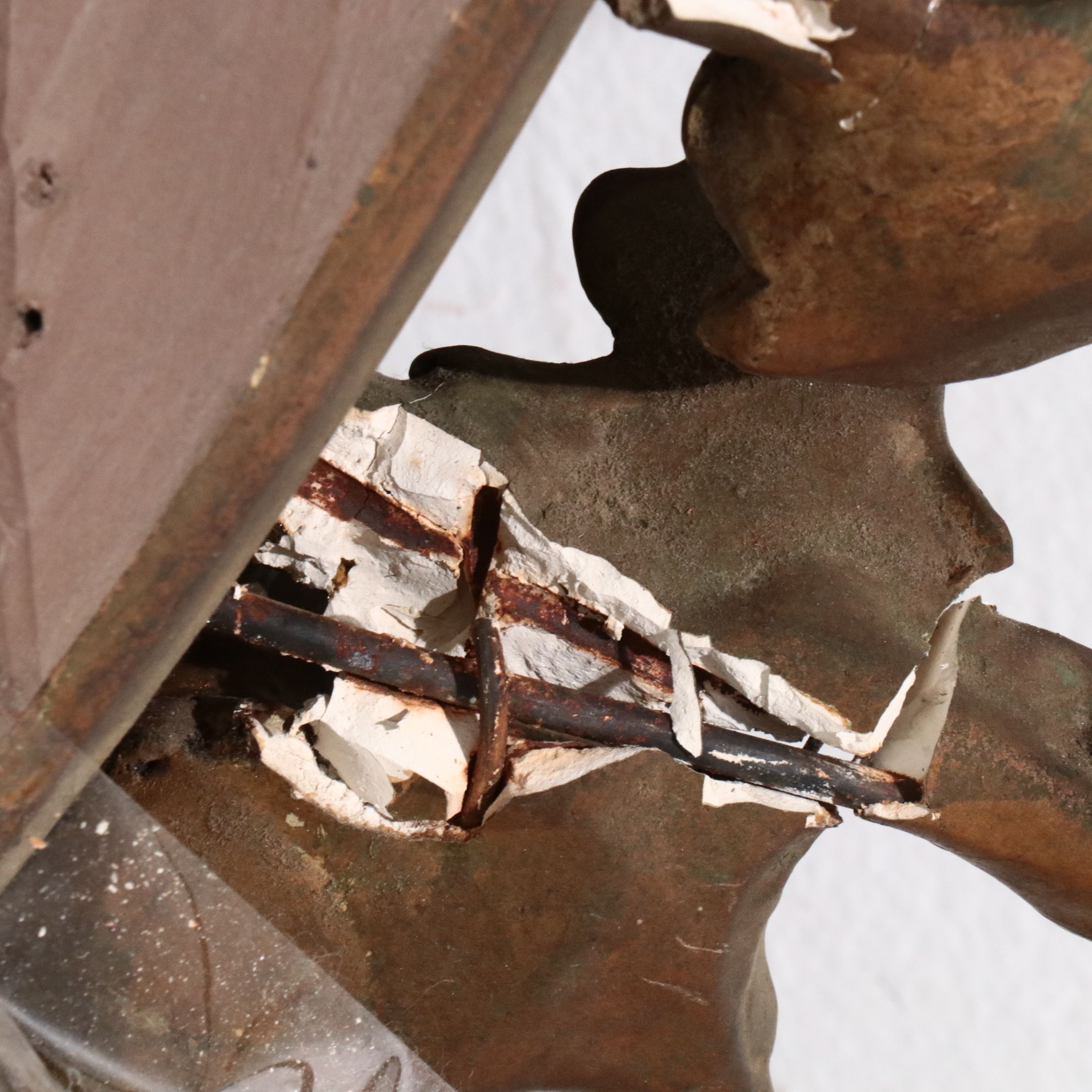 Napoleon III Carved Giltwood Oval Marginal Mirror, Late 19th Century