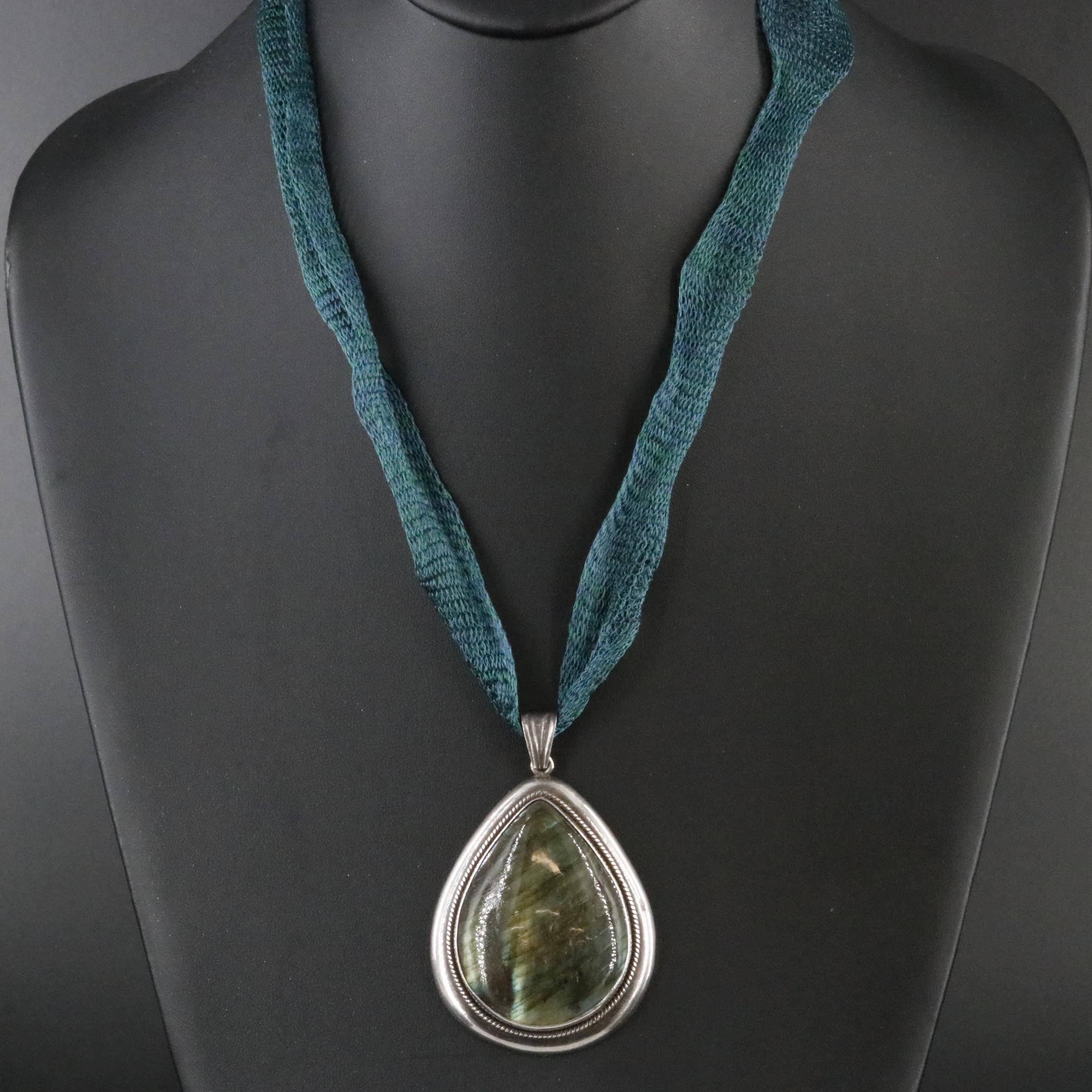 Sterling Labradorite Pendant Necklace