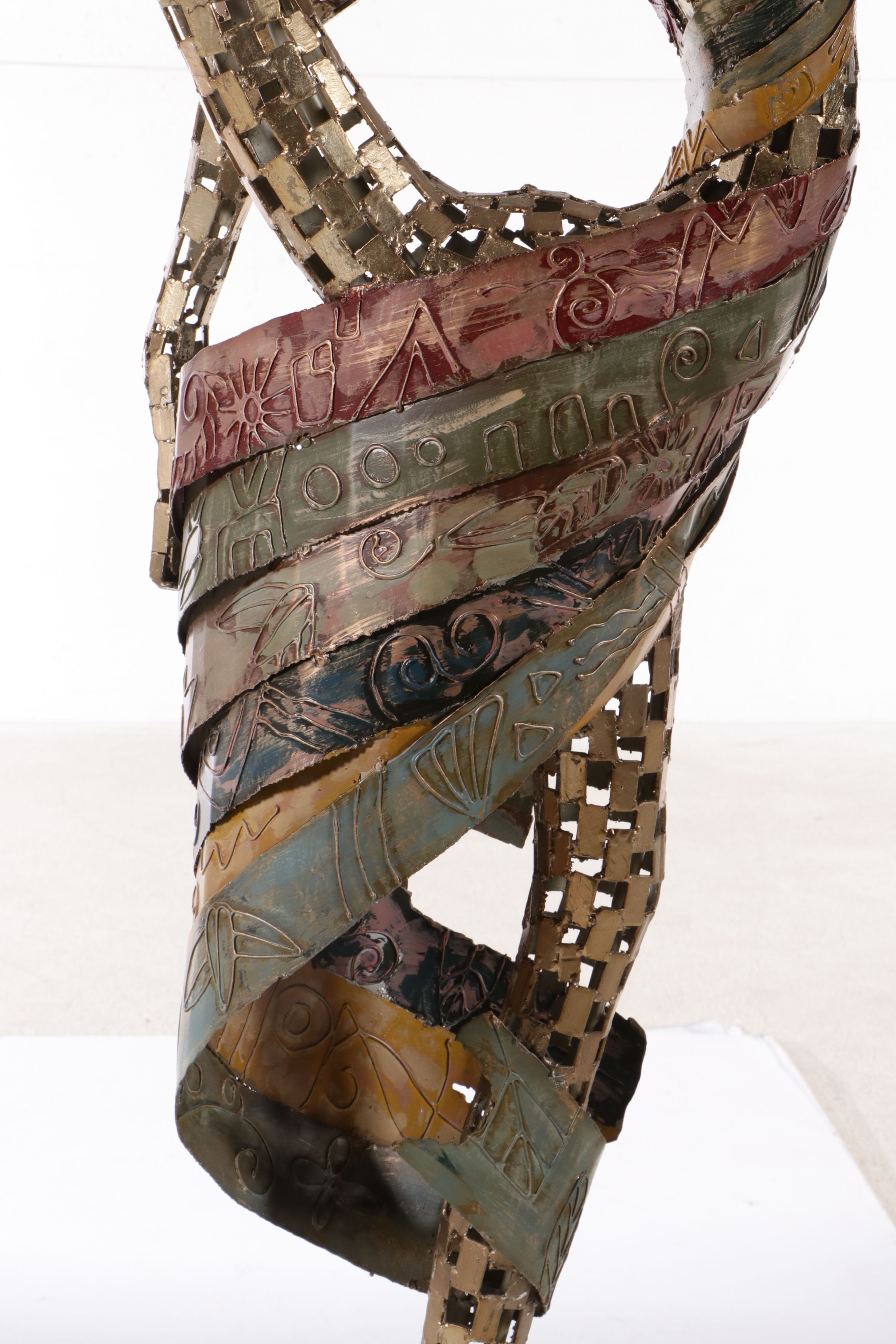 Lifesize Artmax Abstract Metal and Enamel Sculptural Floor Lamp