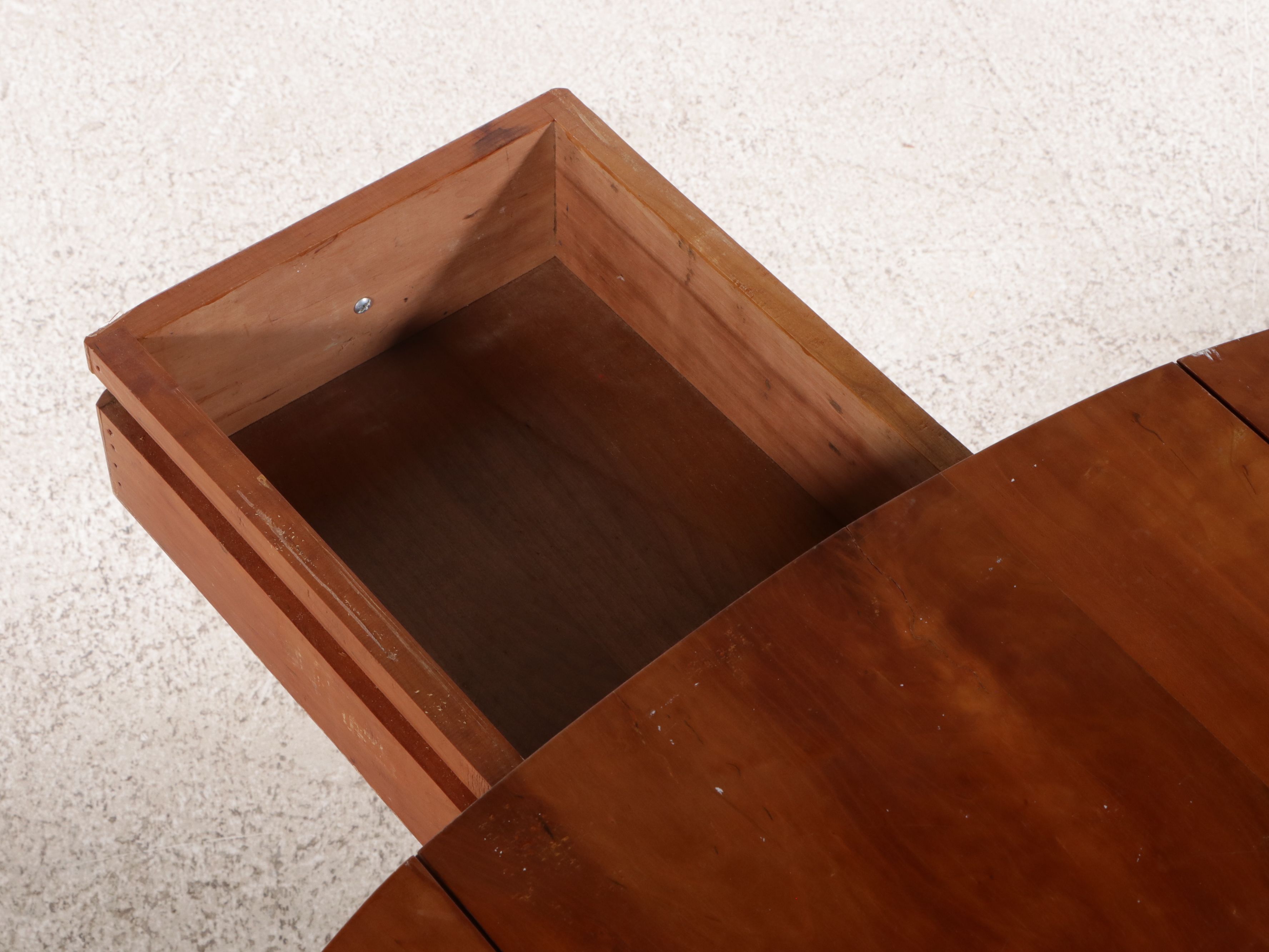 William and Mary Style Gate-Leg Table