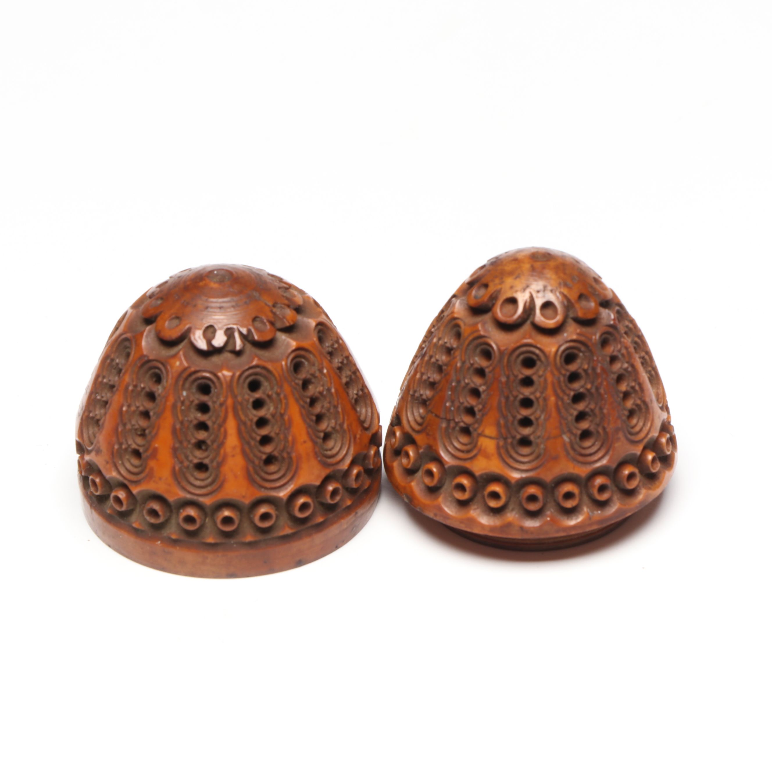 Victorian Carved Coquilla Nut Étui
