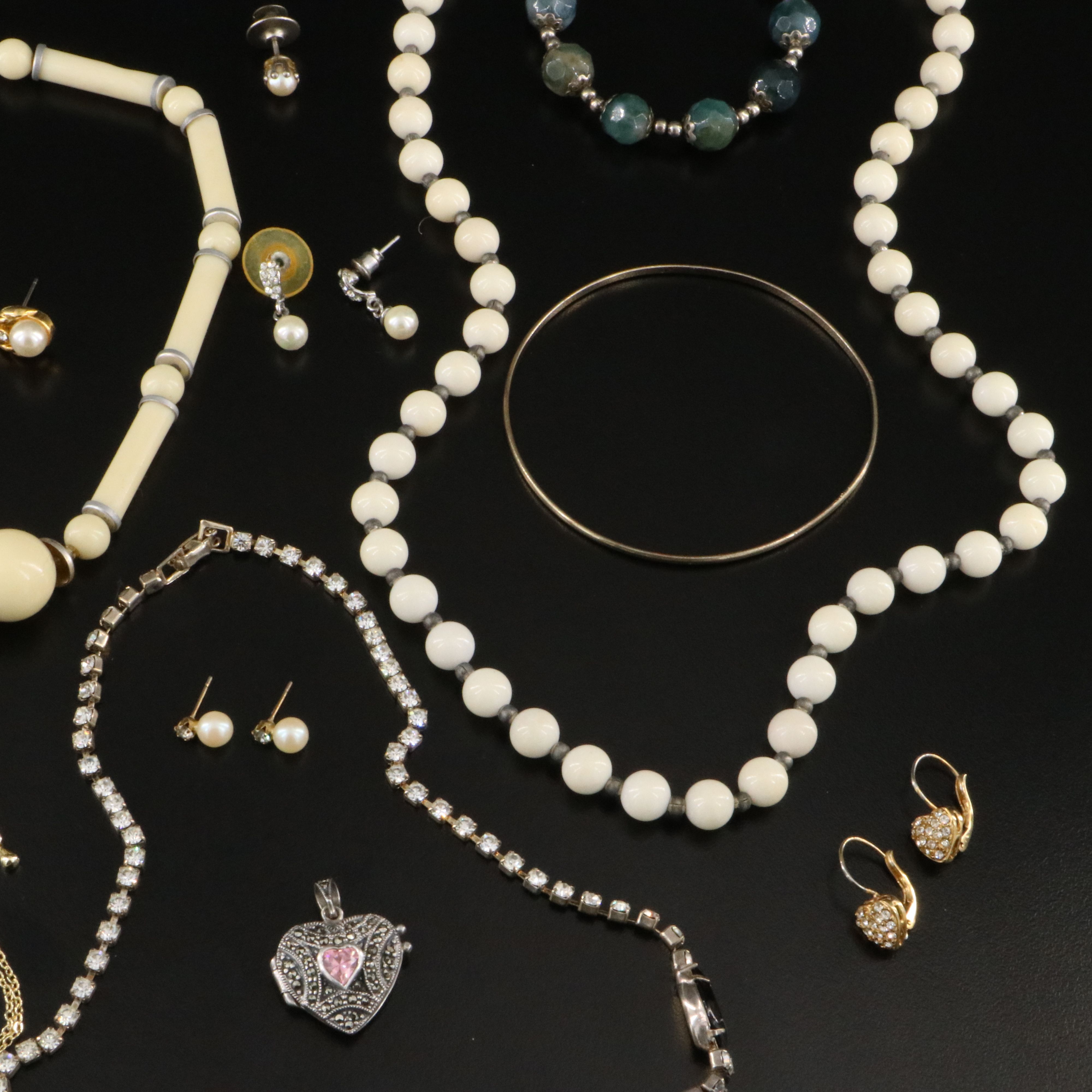 Sterling Locket, Agate and Pearls Featured in Jewelry Collection