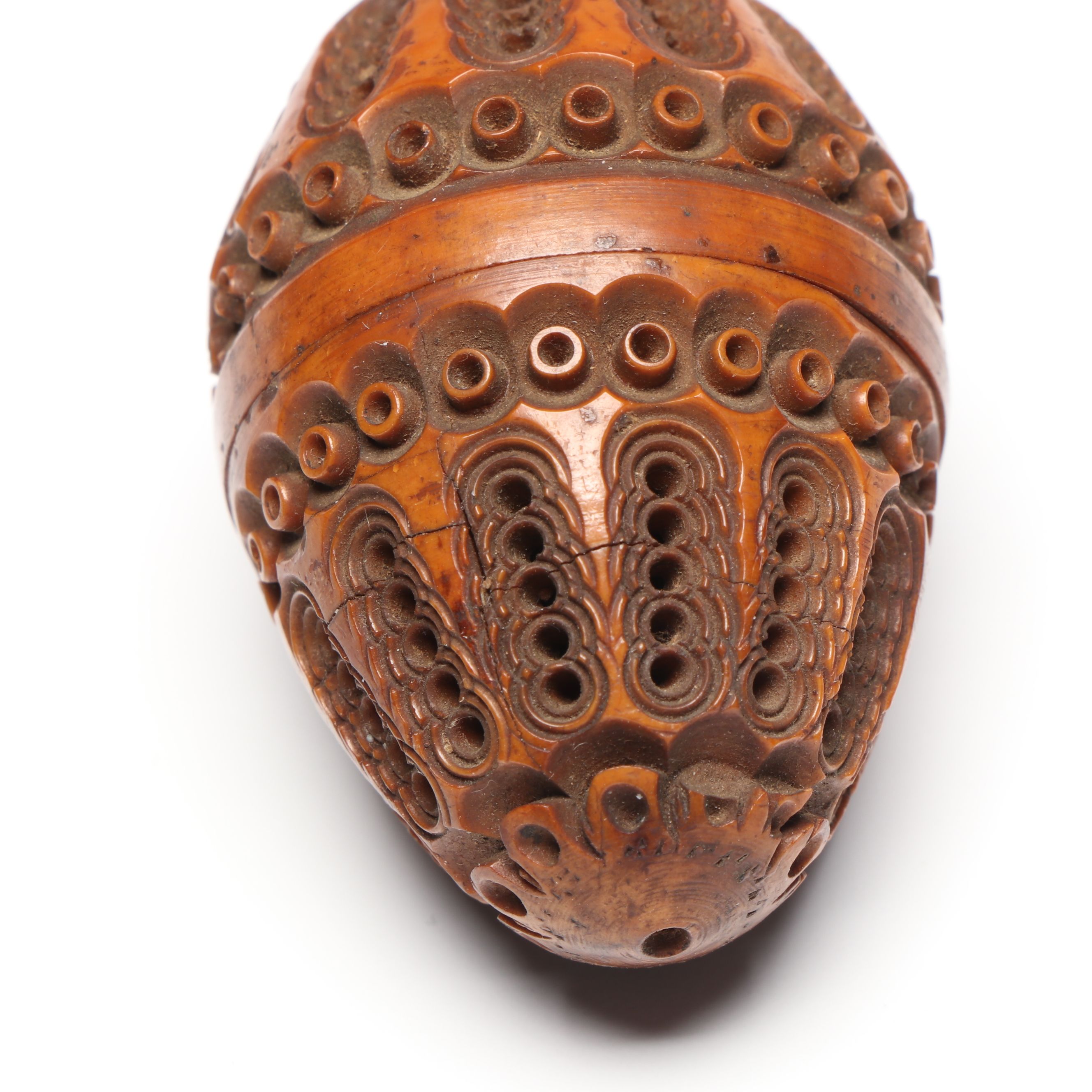 Victorian Carved Coquilla Nut Étui
