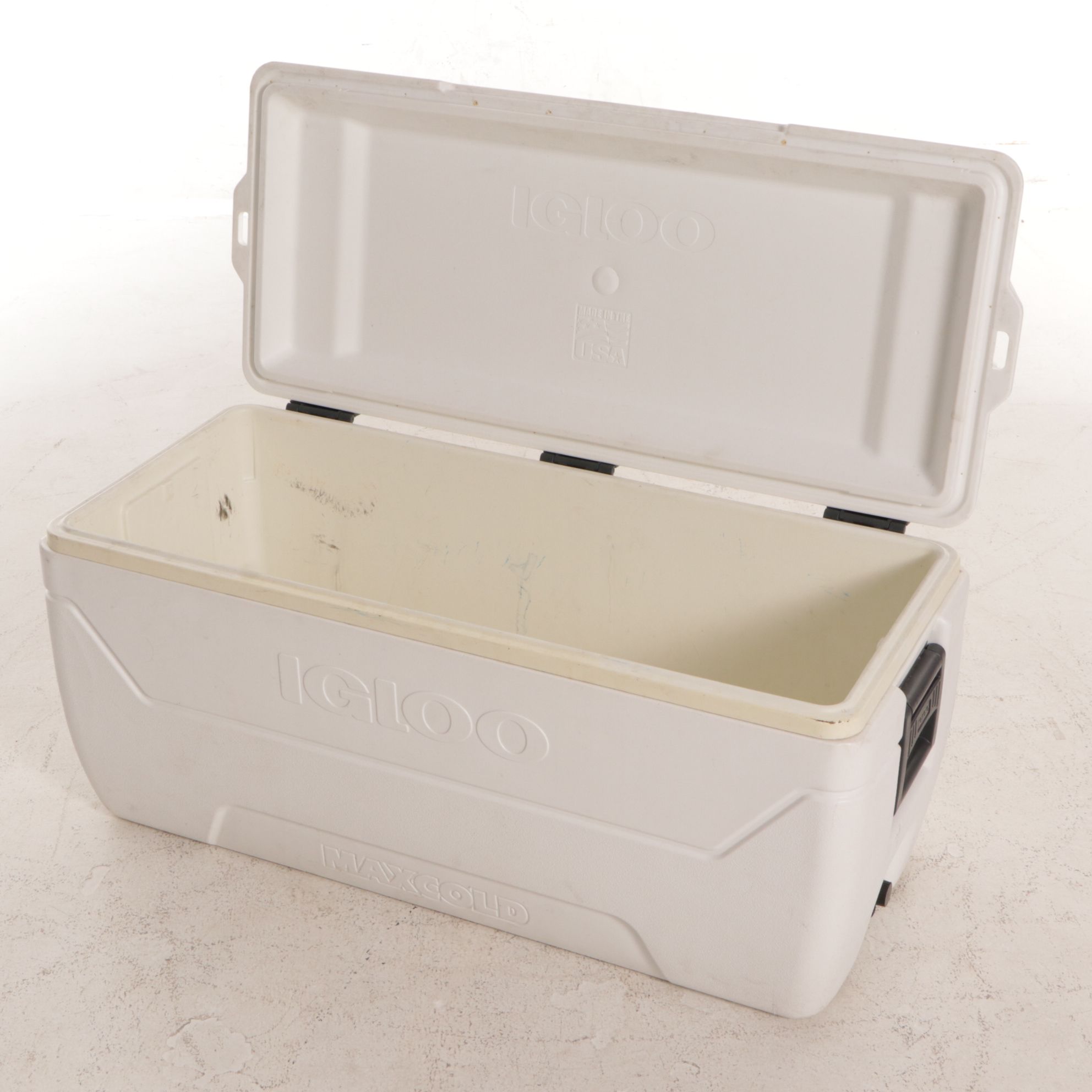 Igloo MaxCold 150 Qt. Cooler