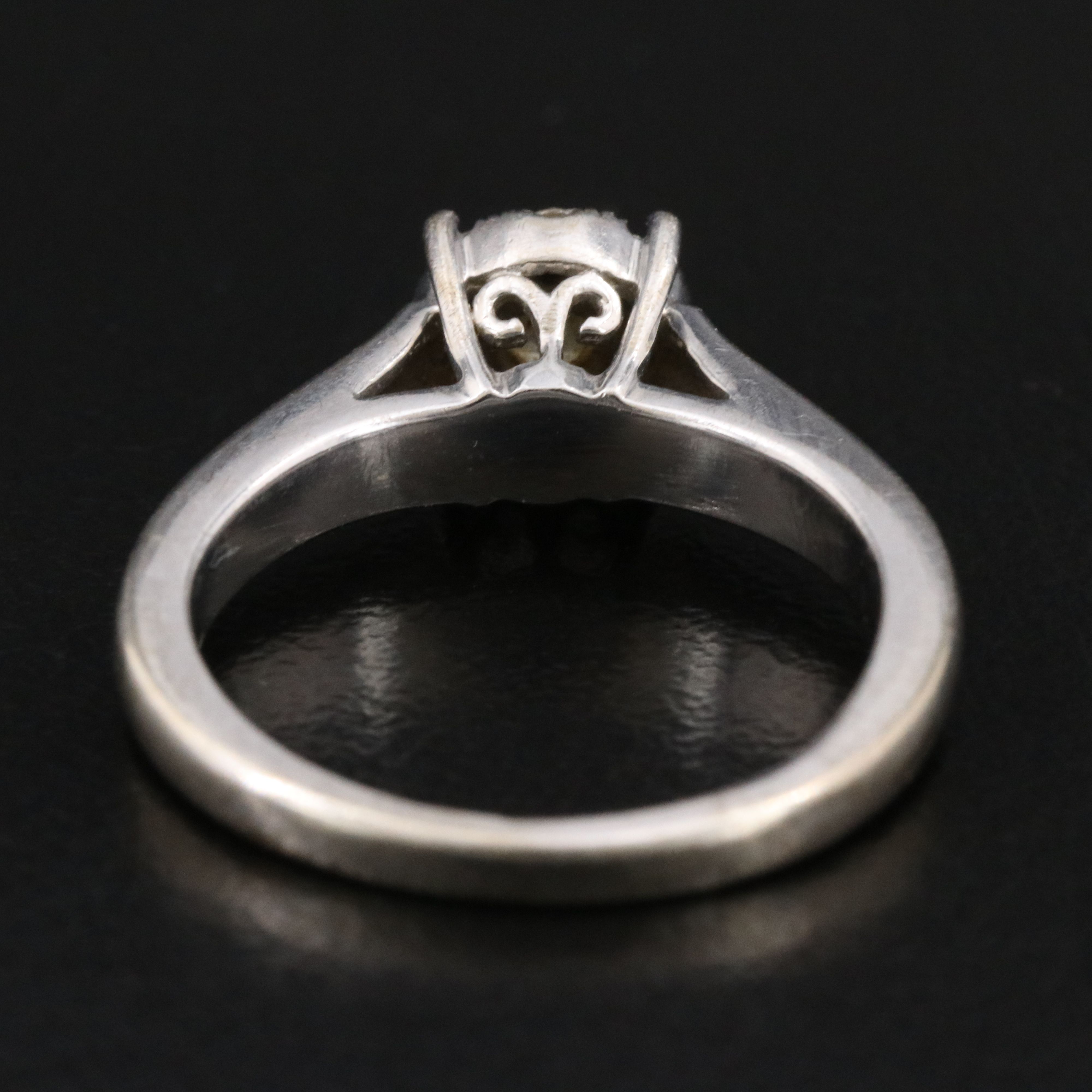 10K 0.35 CTW Diamond Ring