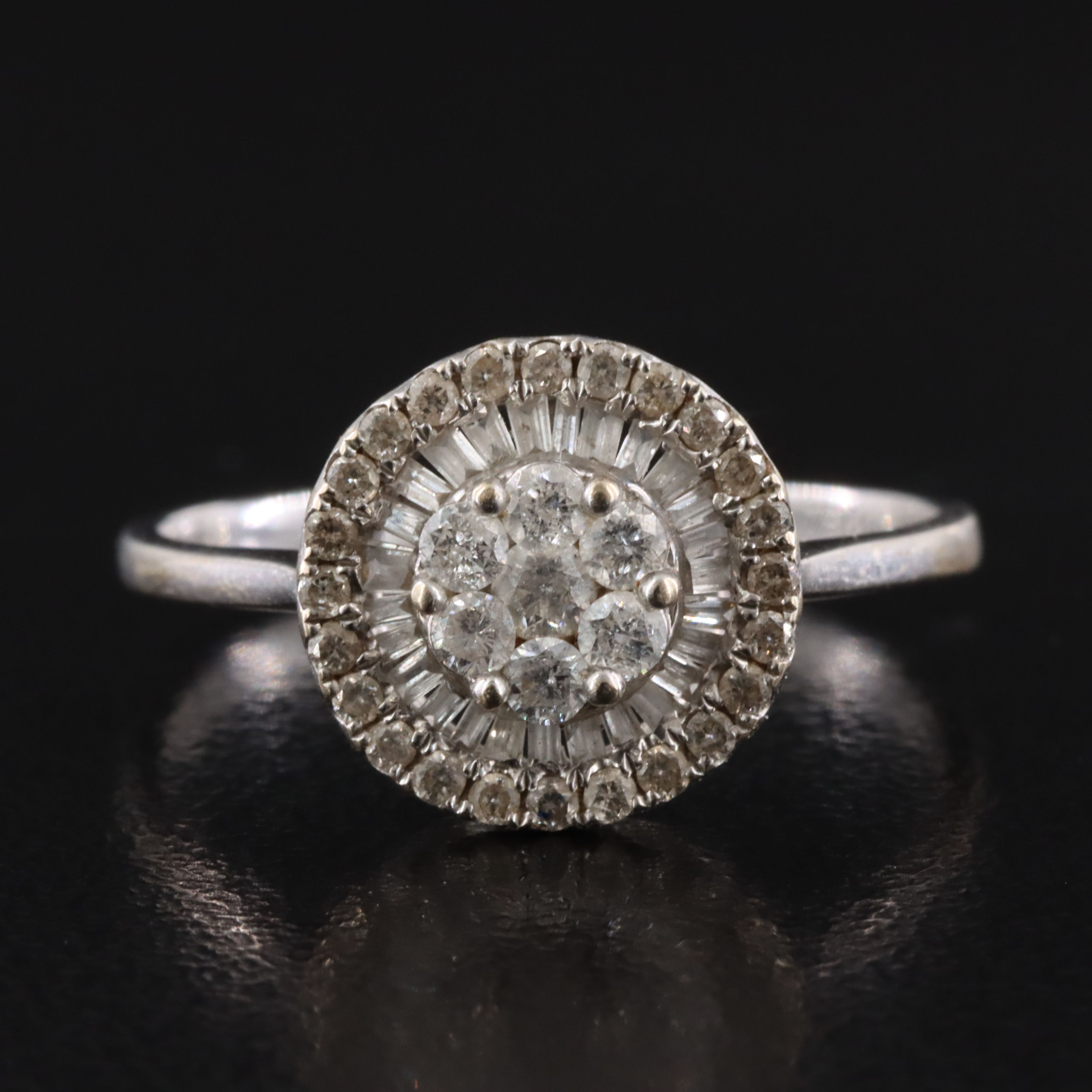18K 0.50 CTW Diamond Ring