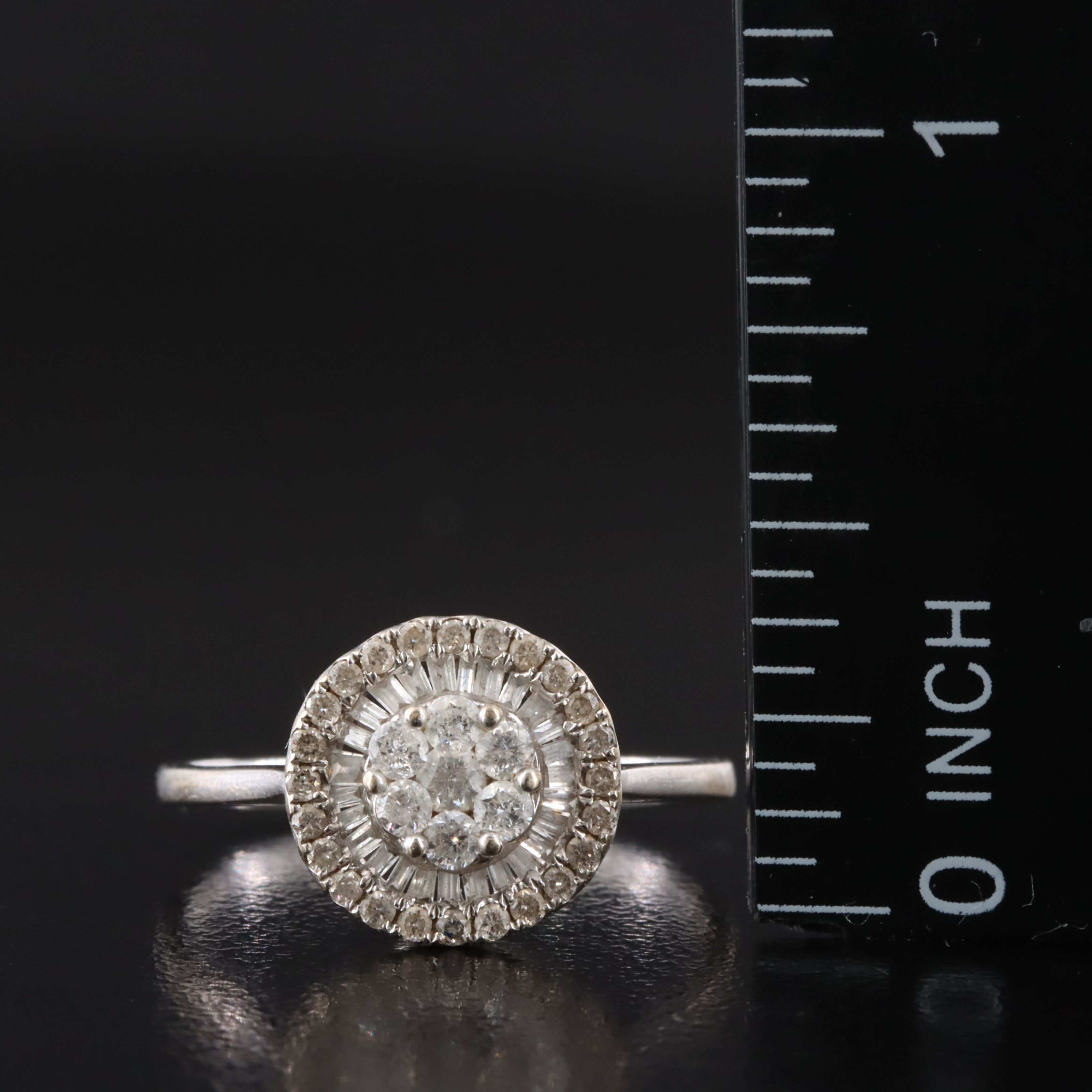18K 0.50 CTW Diamond Ring