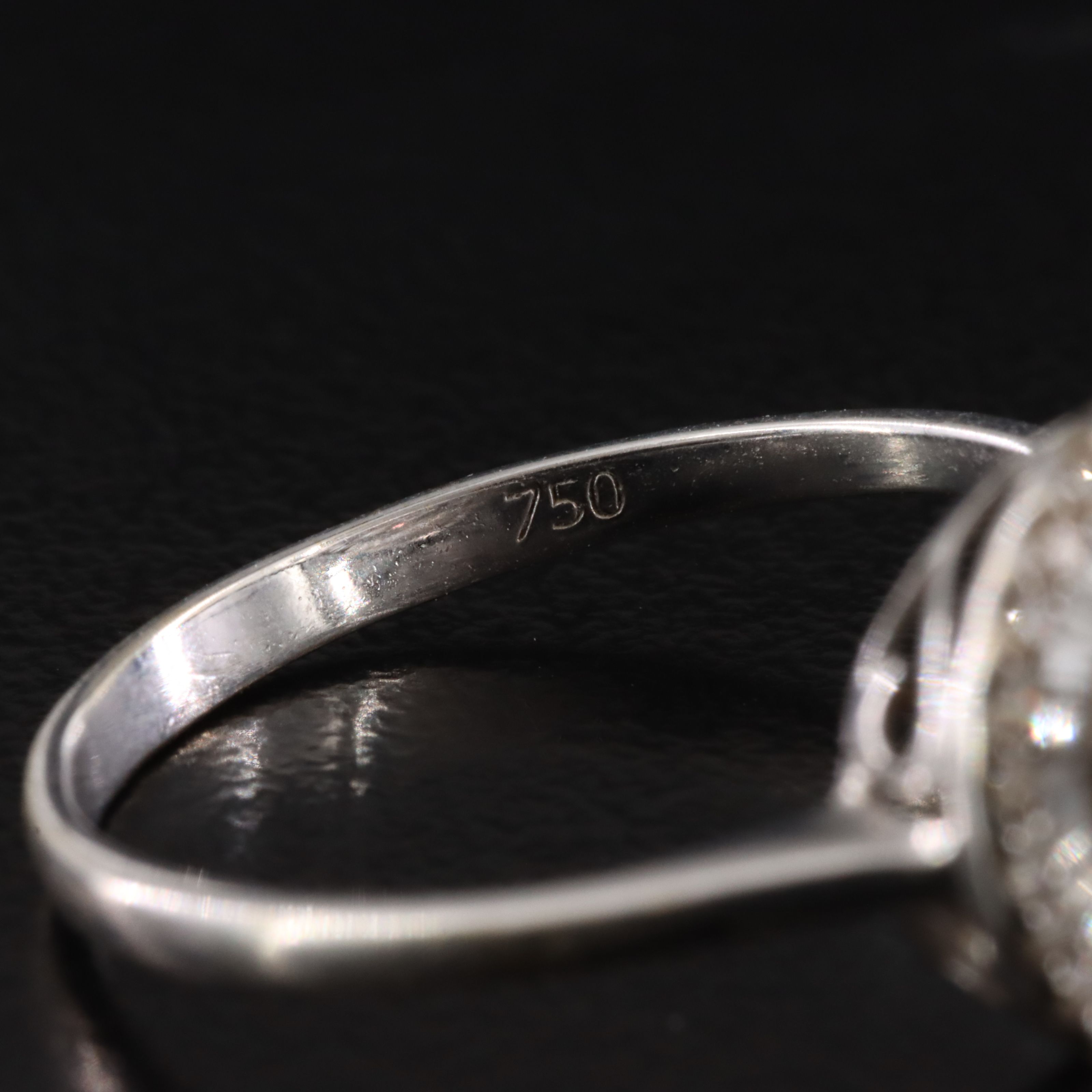 18K 0.50 CTW Diamond Ring