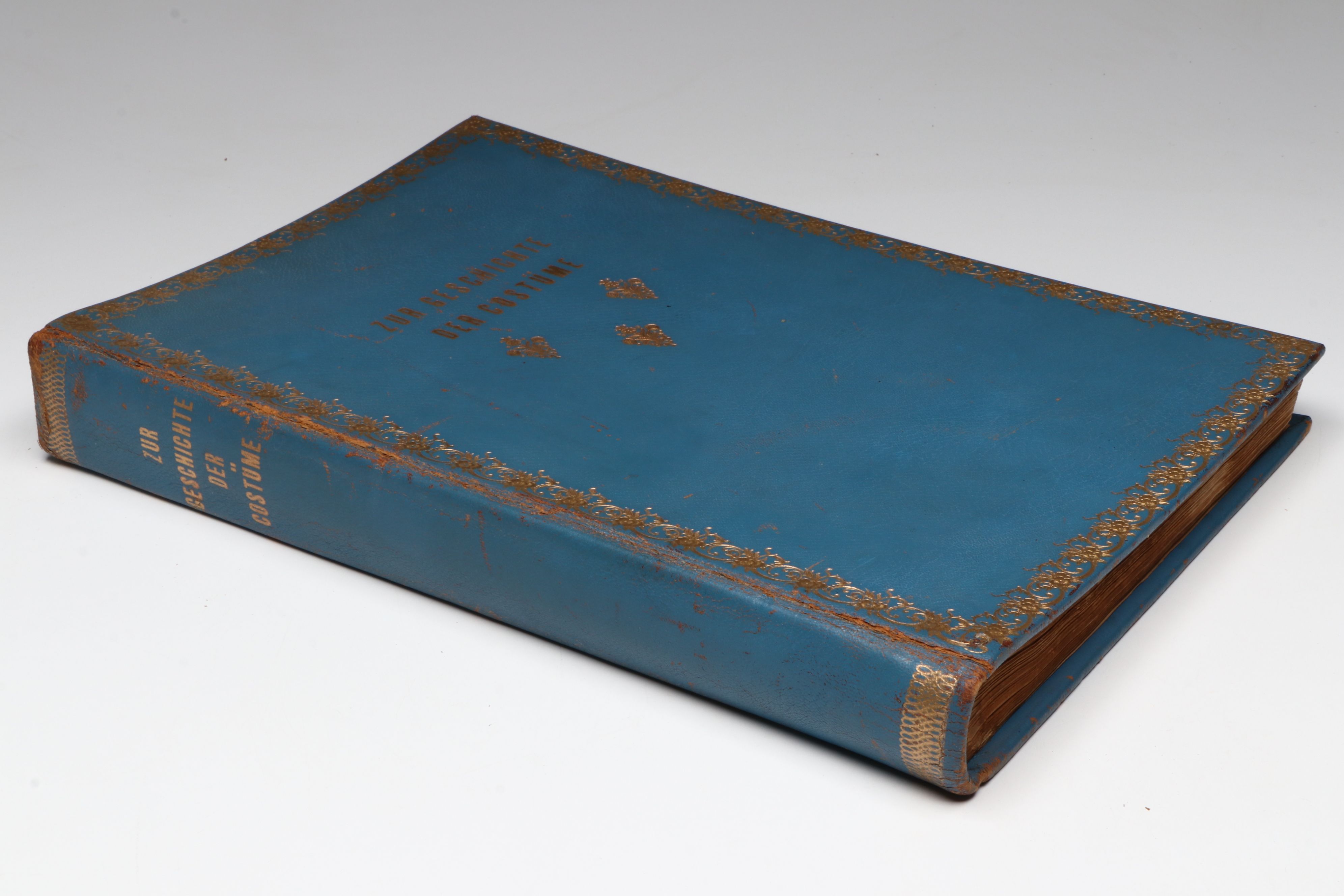 "Zur Geschichte der Kostüme" by Louis Braun et al., Late 19th Century