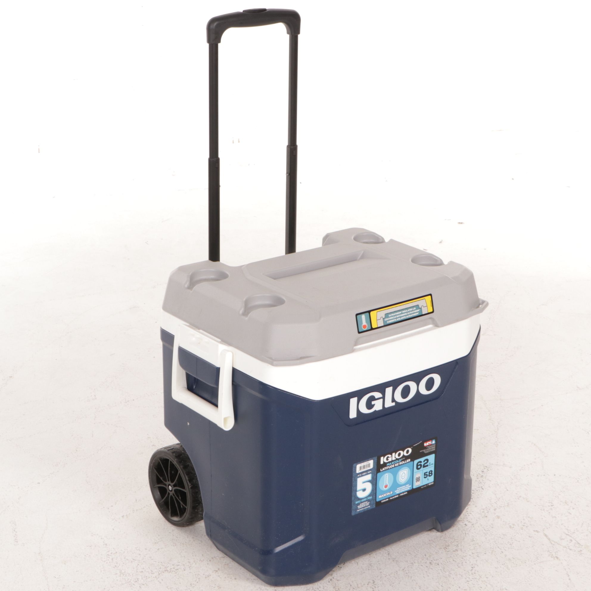 Igloo "Contour 30" and Rolling "Latitude 62" Coolers
