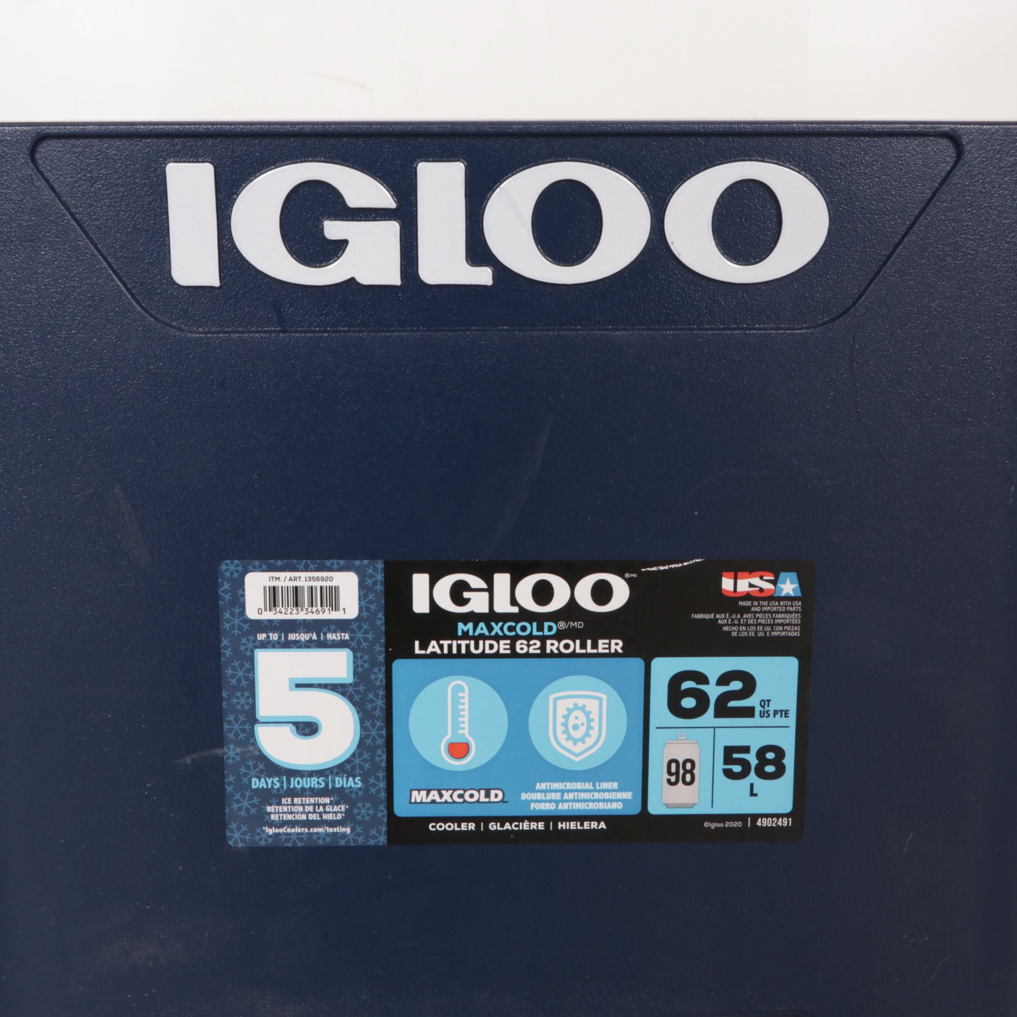 Igloo "Contour 30" and Rolling "Latitude 62" Coolers