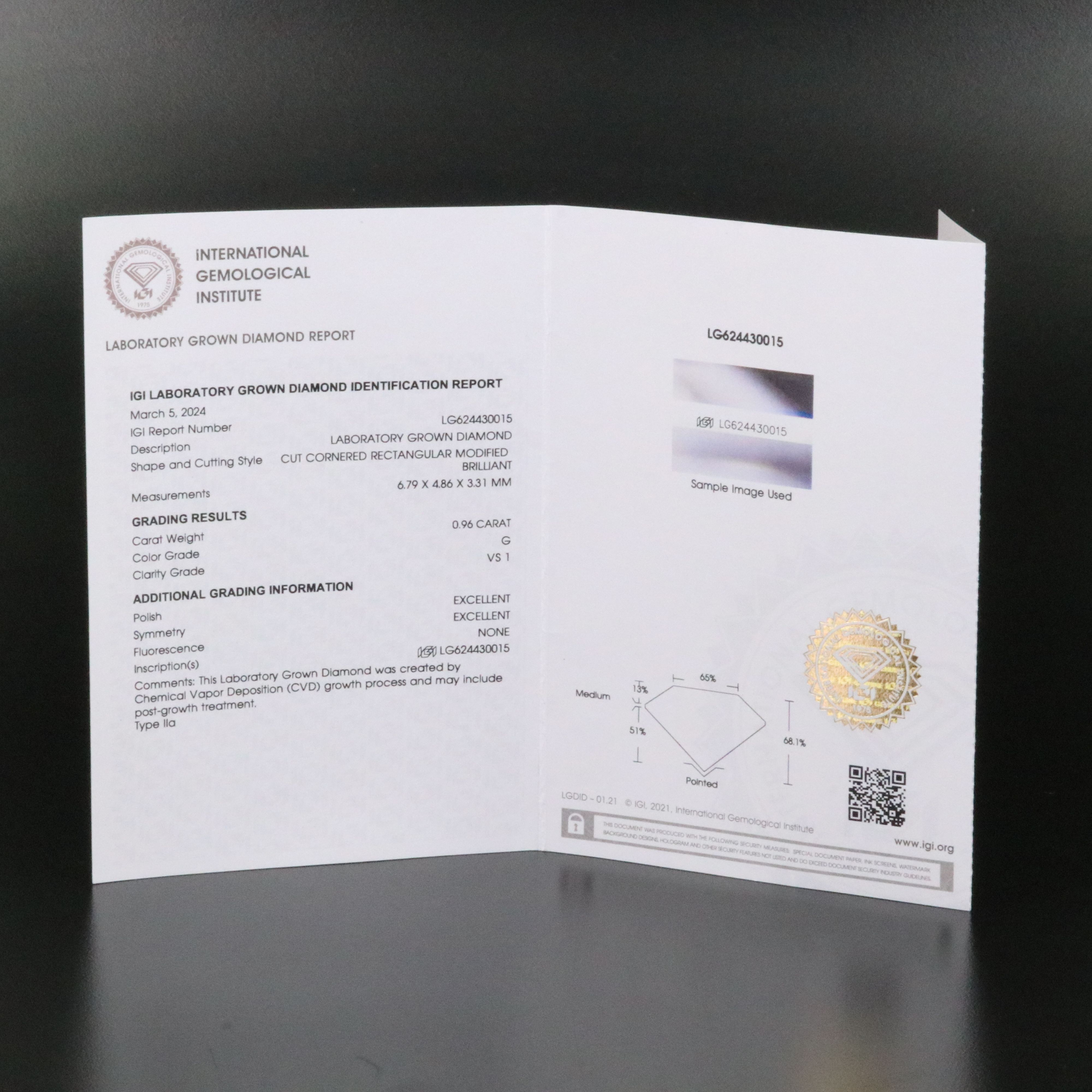 Loose 0.96 CT Lab Grown Diamond with IGI Report