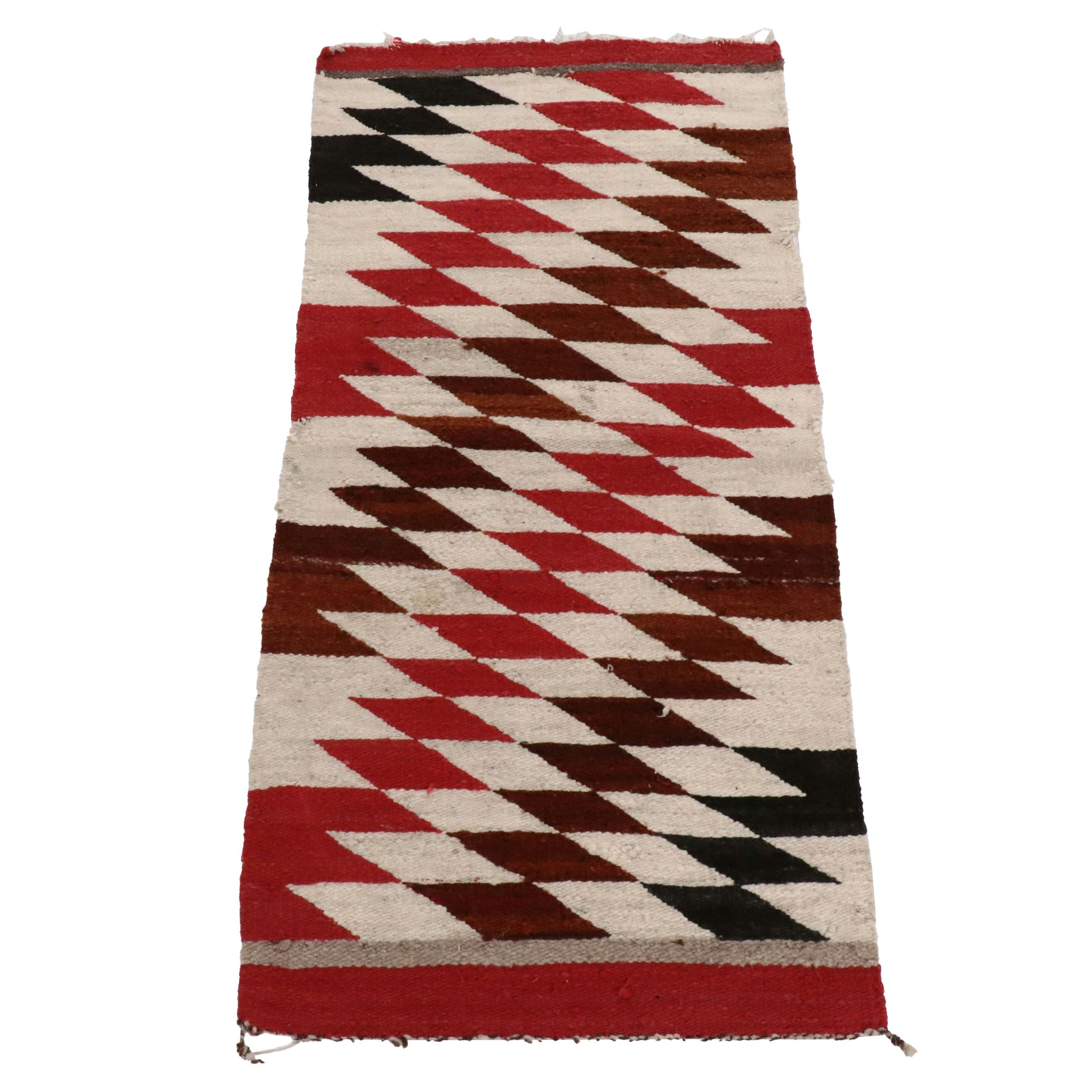 1'6 x 3'3 Handwoven Navajo Accent Rug