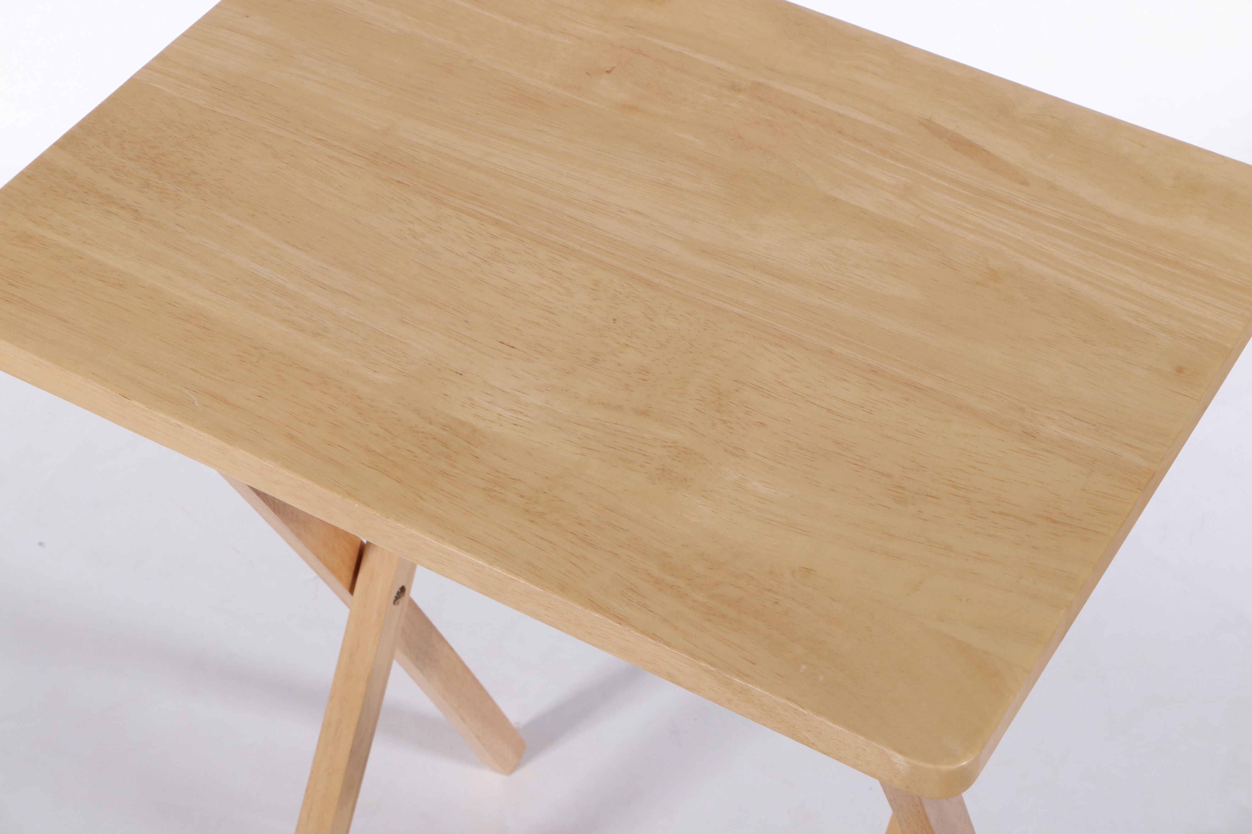 Linens-n-Things Blonde Wood Tray Table Set