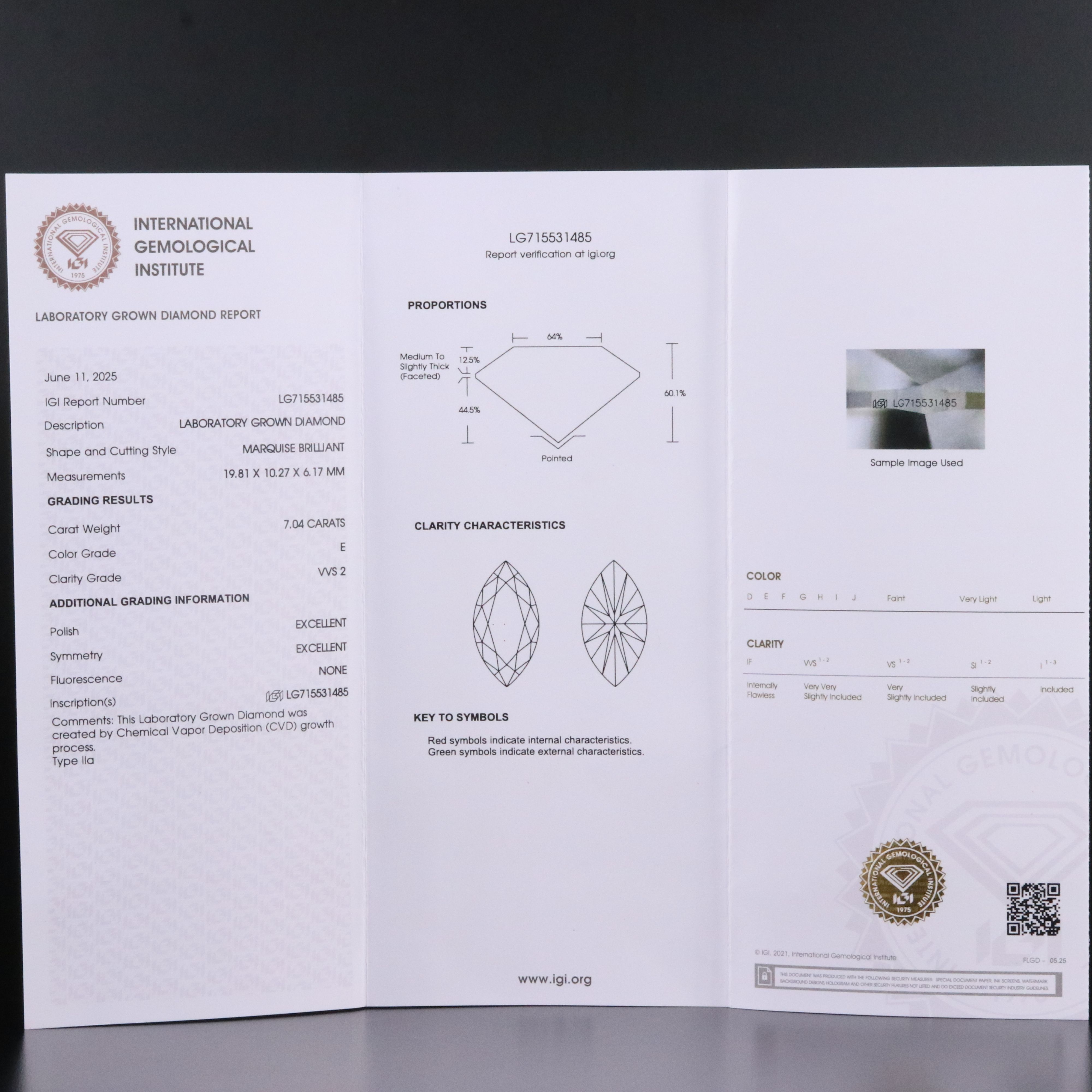 18K 7.04 CT Lab Grown Diamond Solitaire Ring with IGI Report