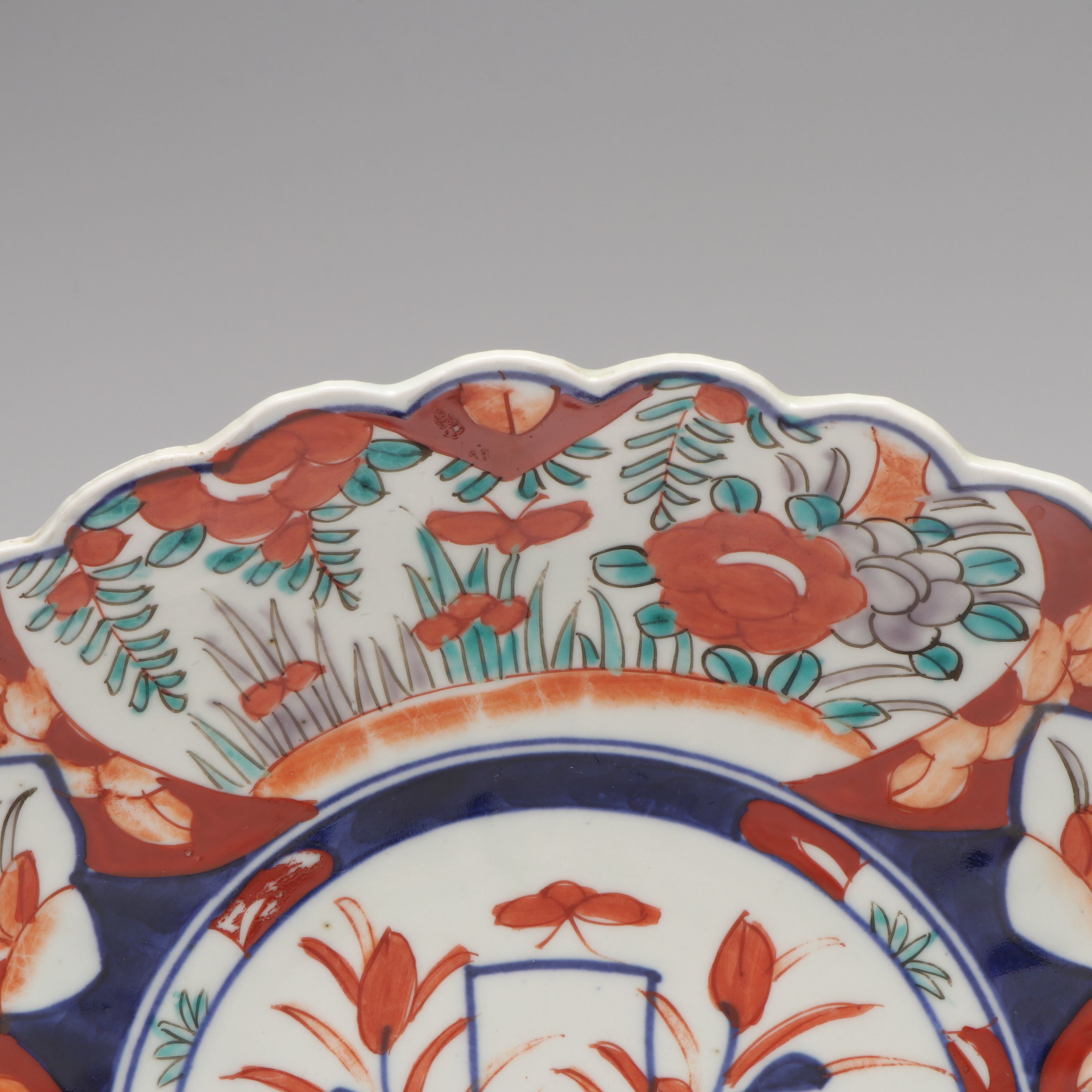 Japanese Imari Hand-Painted Porcelain Charger with Scalloped Border