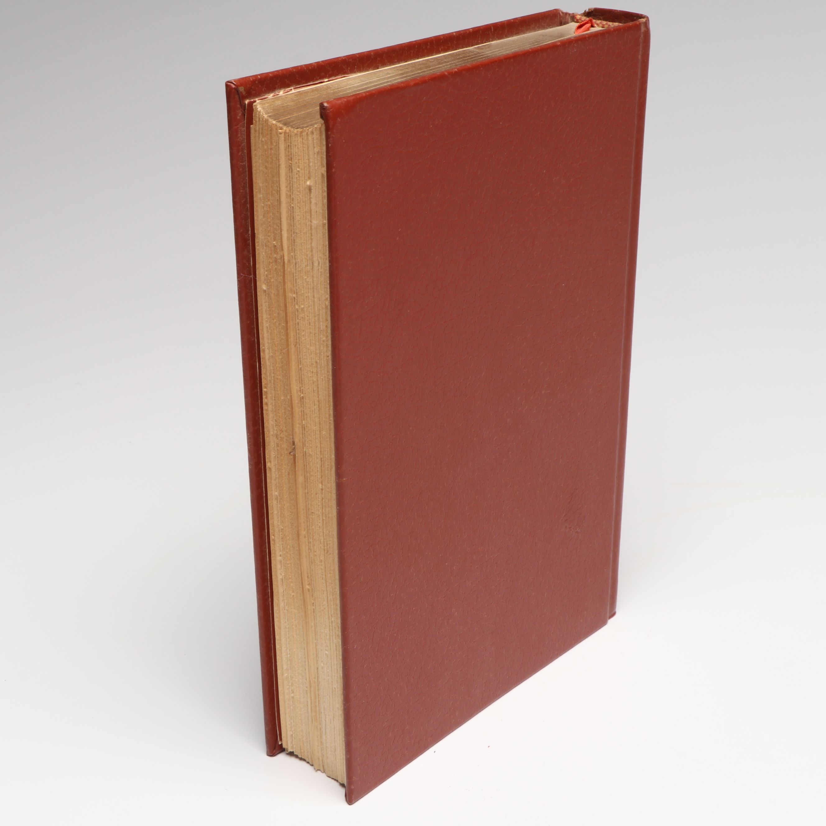 Victor Hugo's "Les Misérables" and More Literary Classics in Wood Case