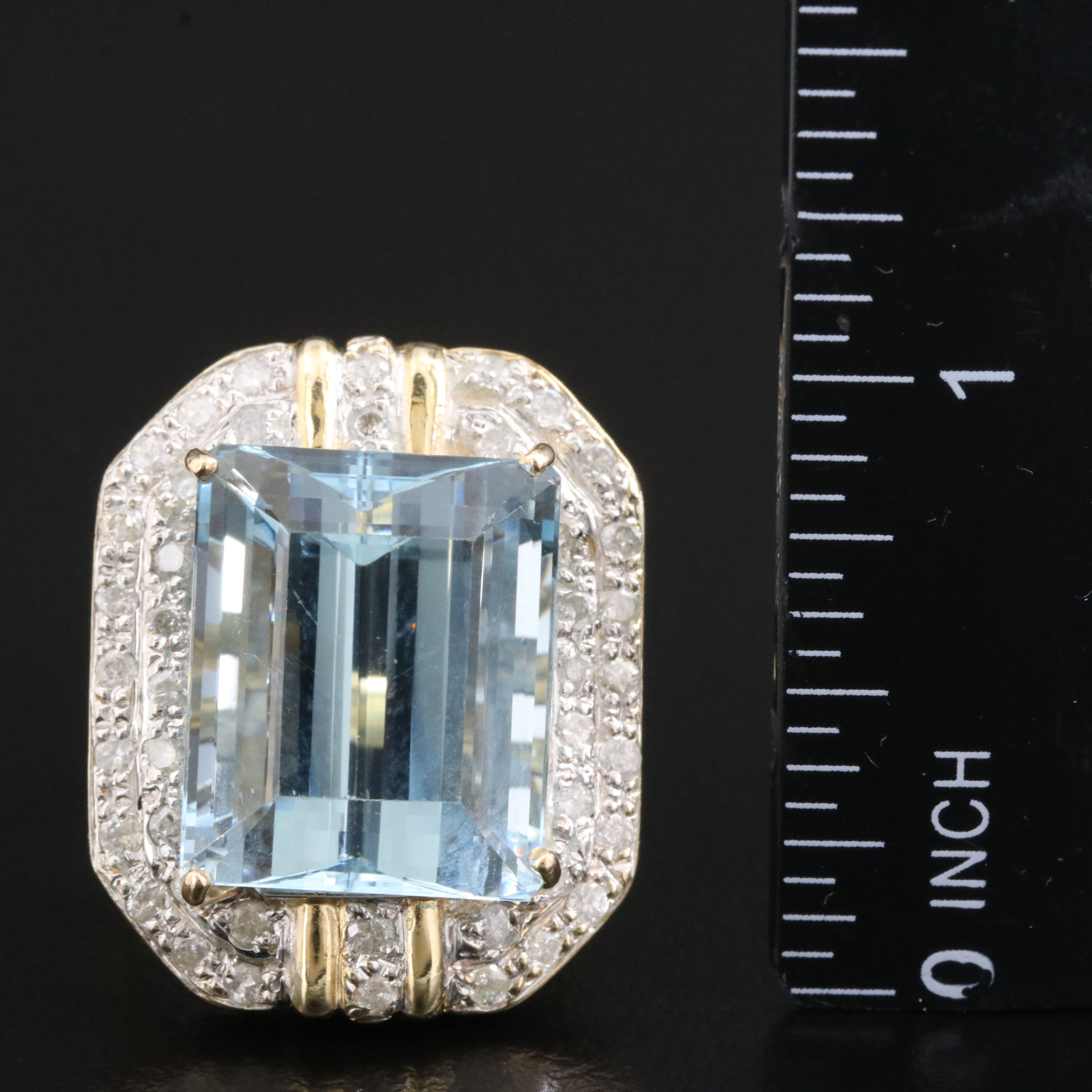 14K 17.18 CT Aquamarine and Diamond Ring