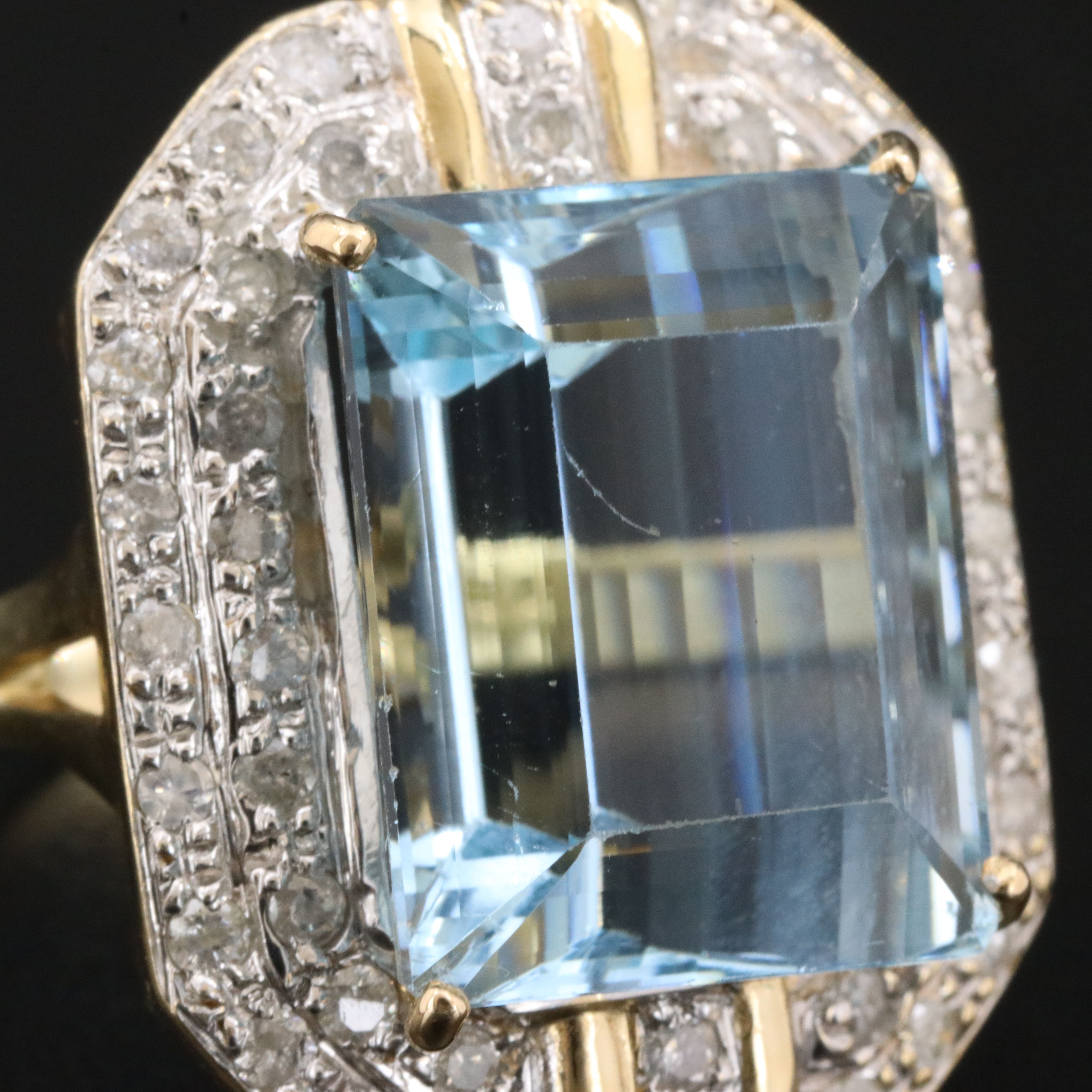 14K 17.18 CT Aquamarine and Diamond Ring