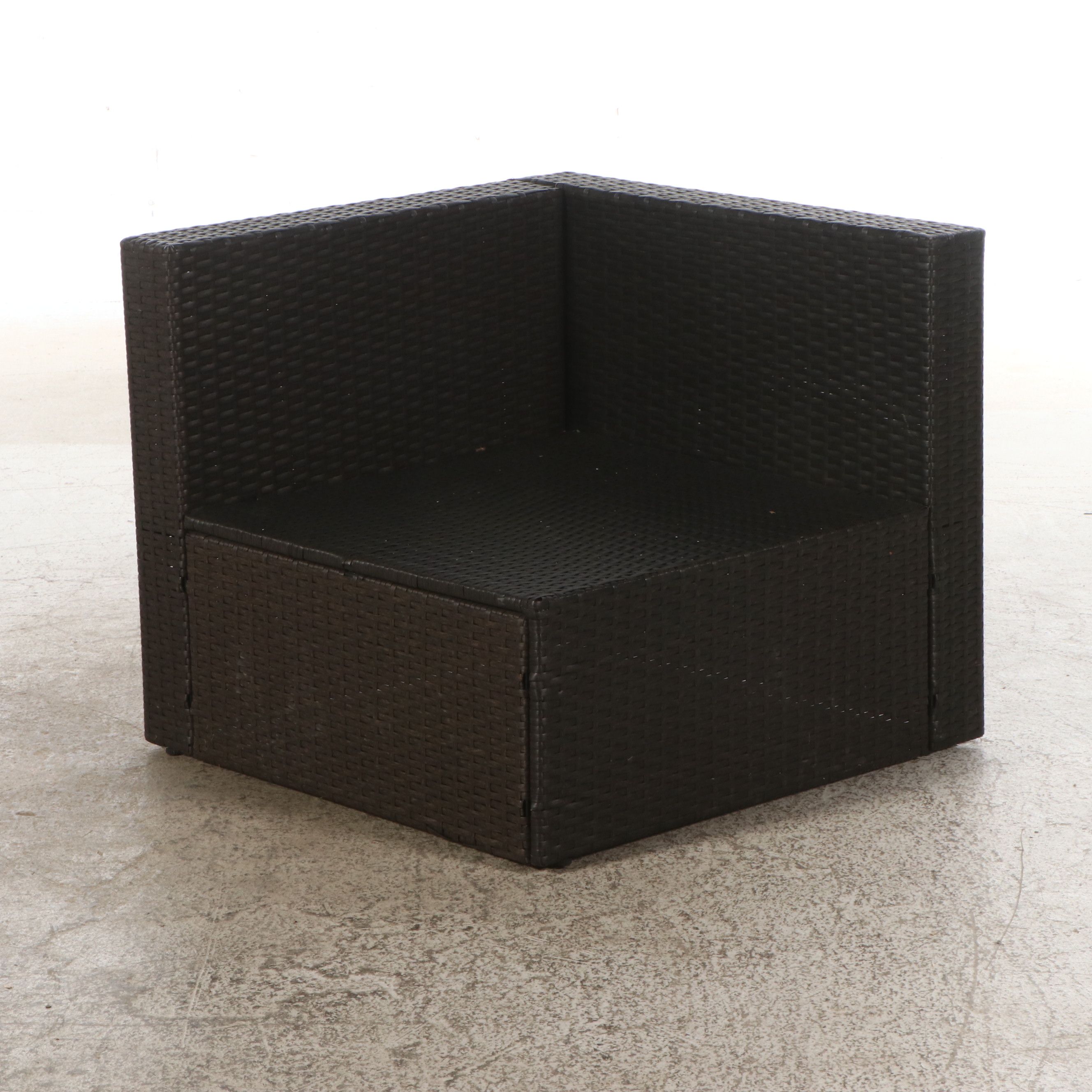 Contemporary PE Rattan Patio Sectional and Coffee Table