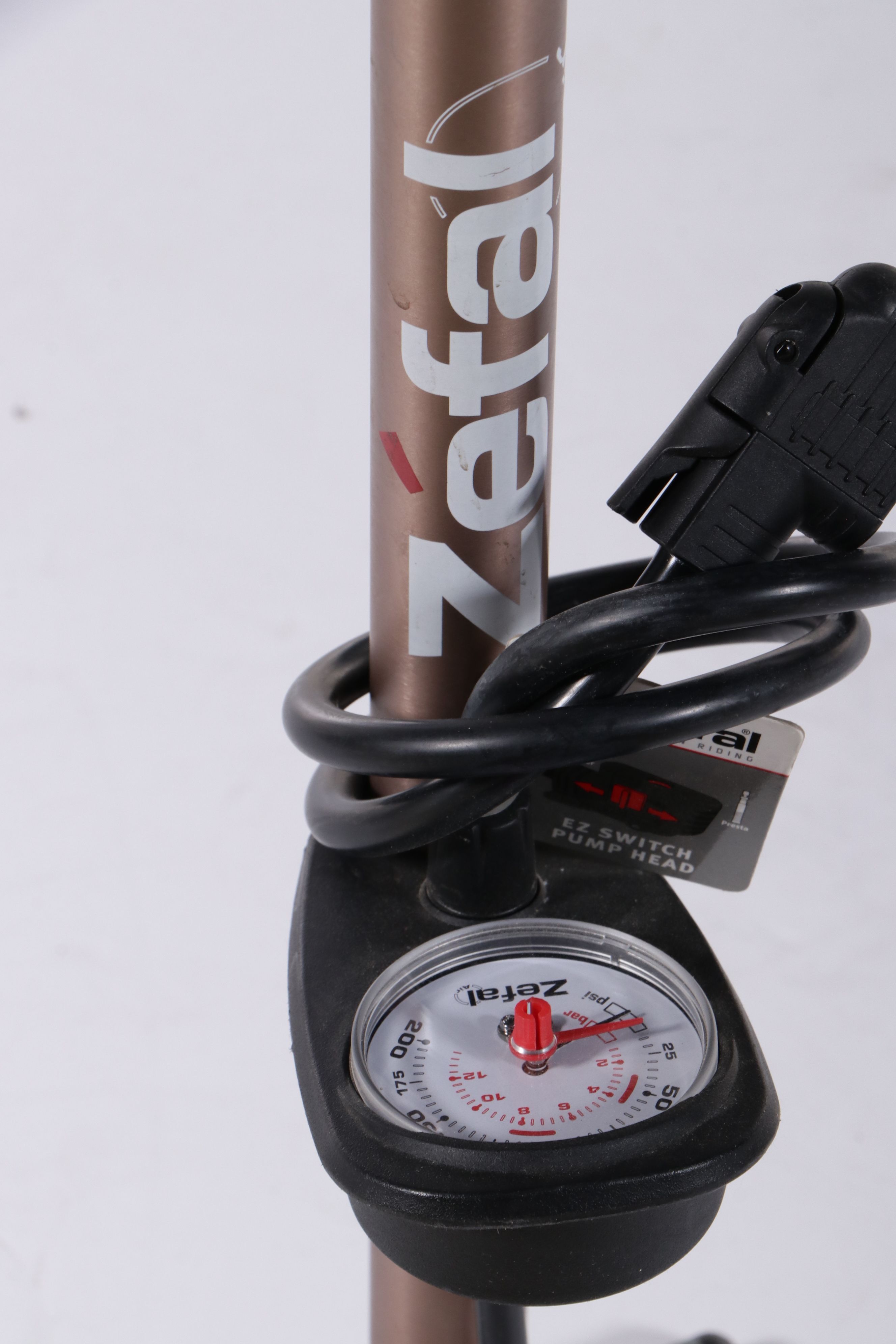 Schwinn Sidewinder Mountain Bike with Tire Pump, and Bike Trunk Rack