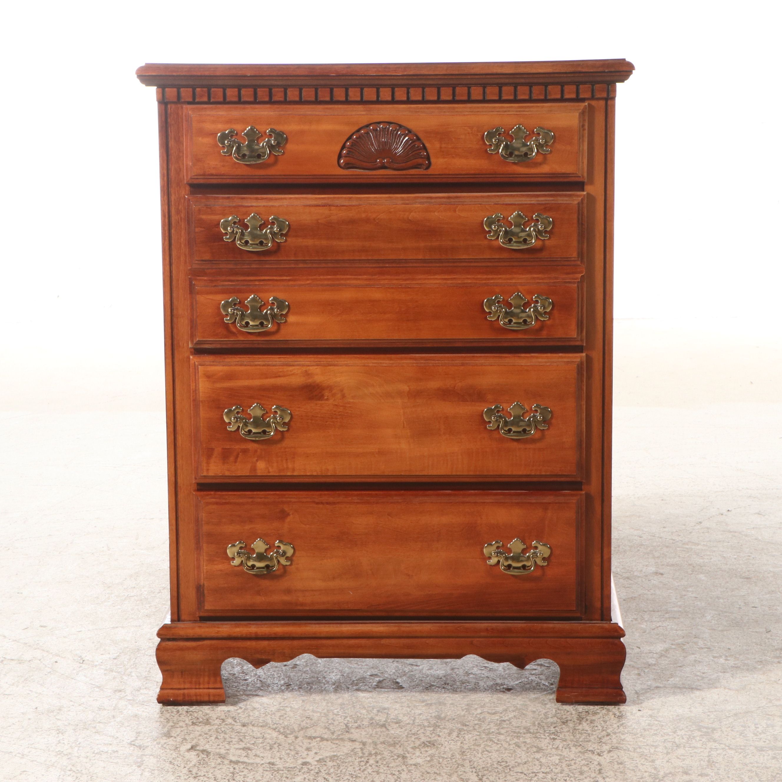 American Chippendale Style Mahogany Finish Chest of Drawer