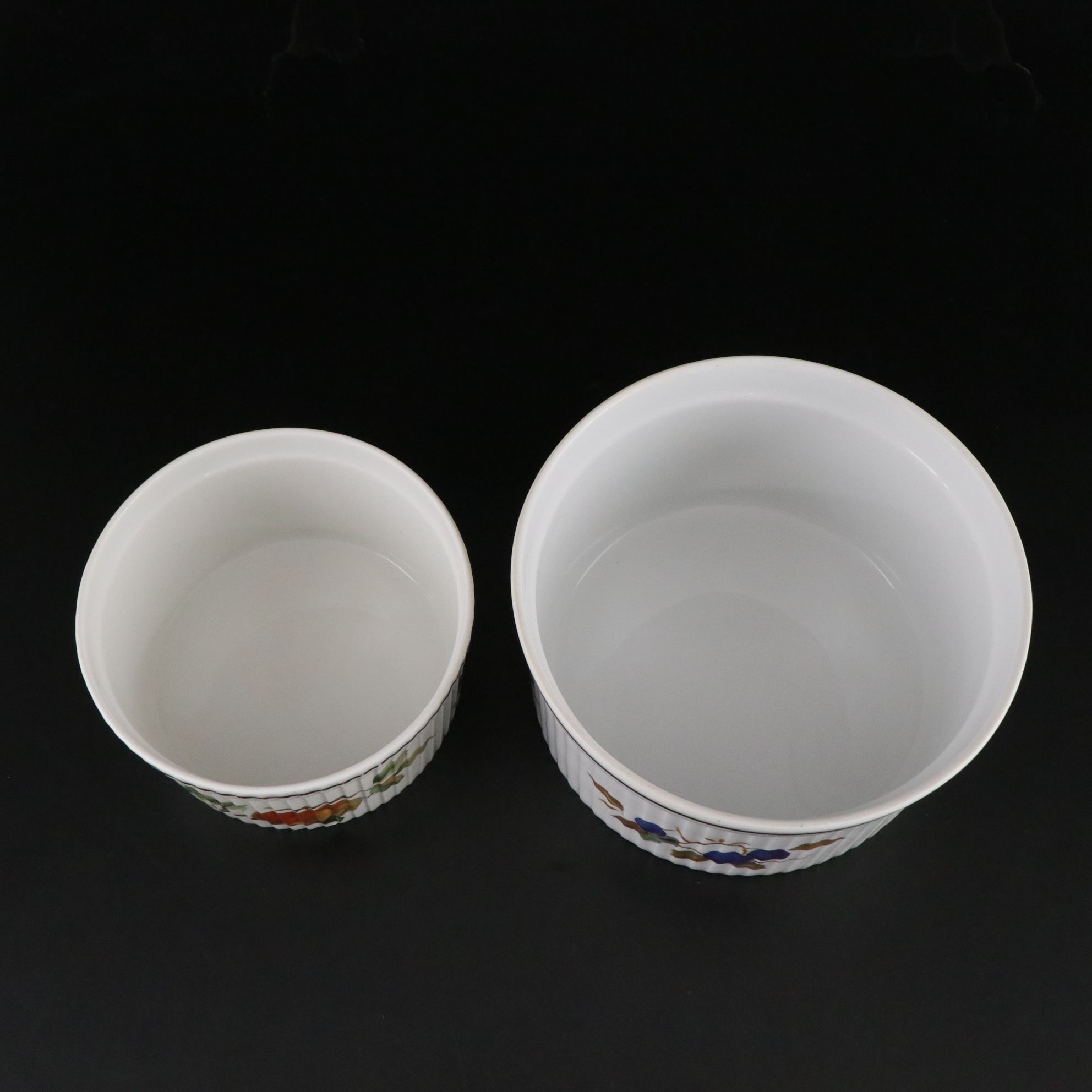 Royal Worcester "Evesham" Gilt Porcelain Dinnerware Set