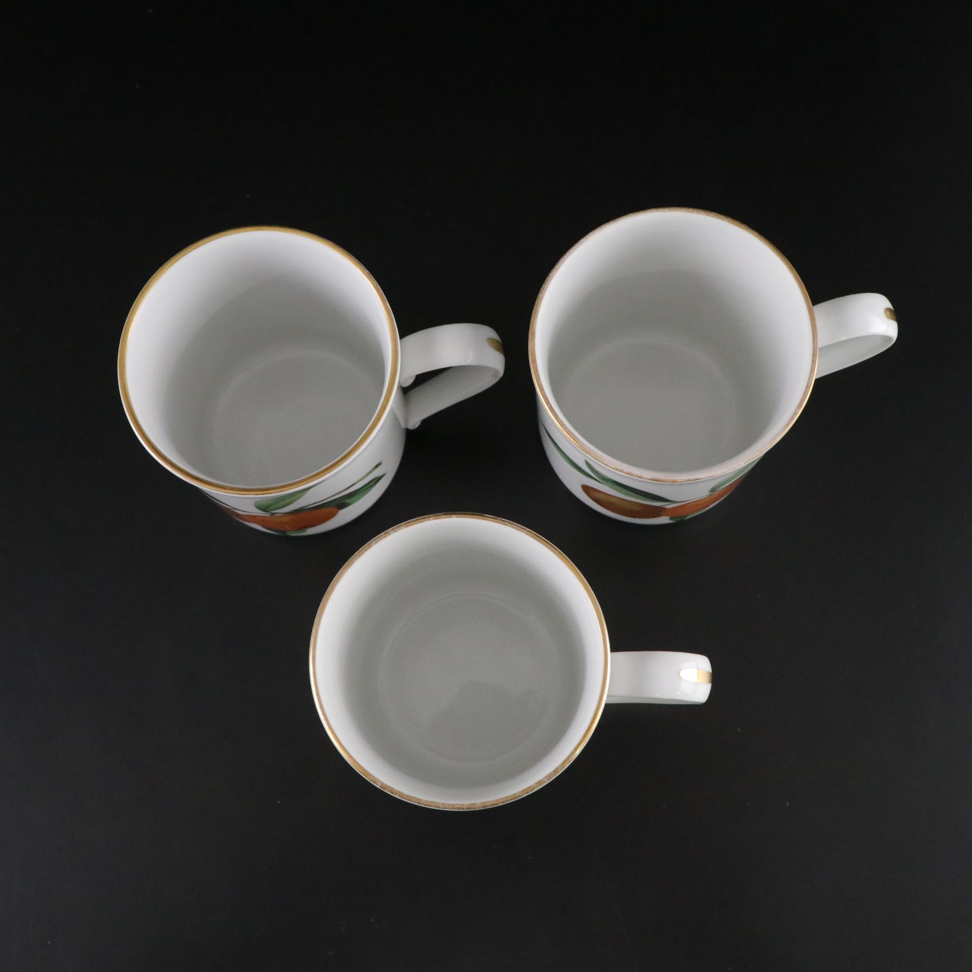 Royal Worcester "Evesham" Gilt Porcelain Dinnerware Set