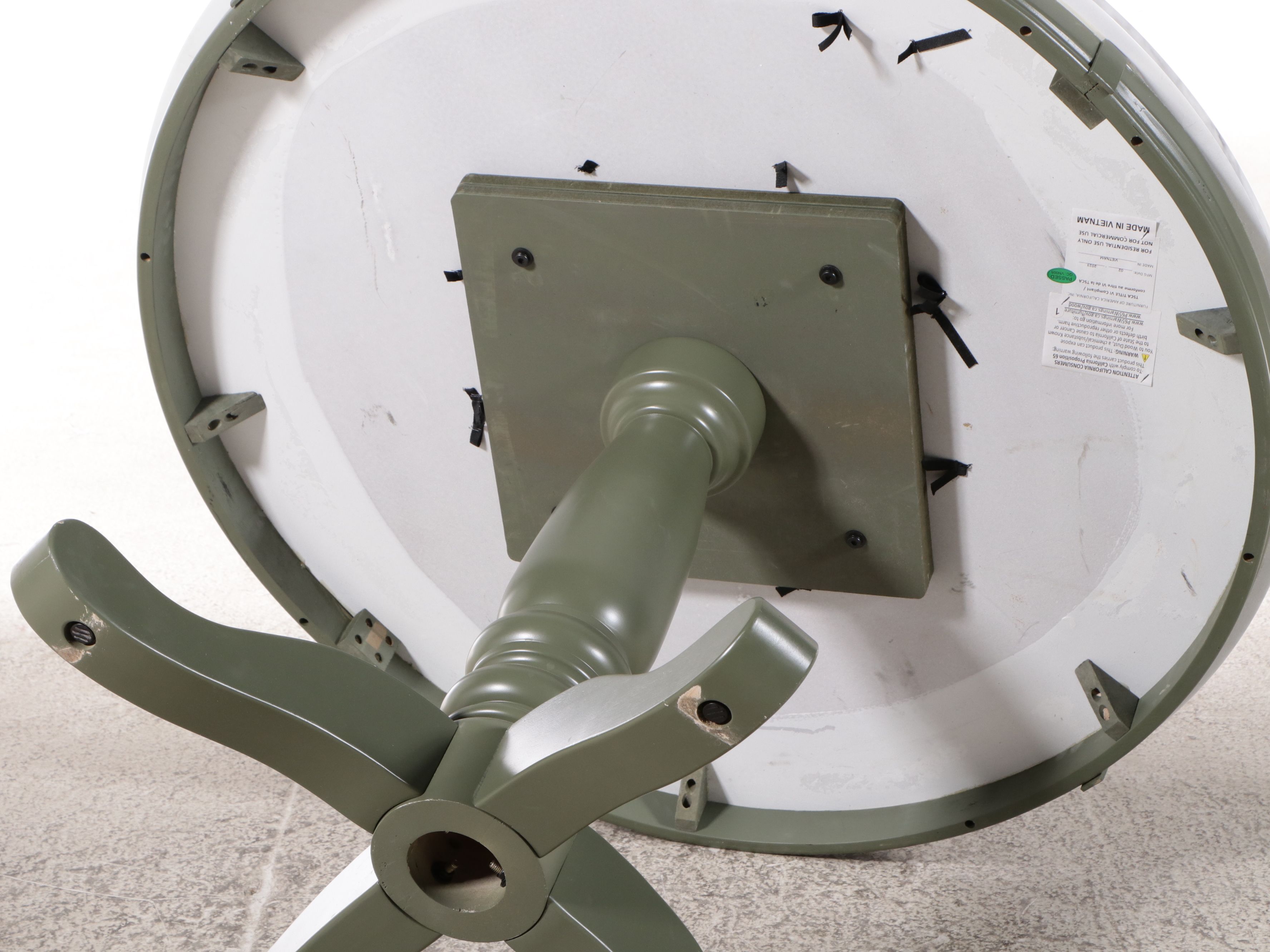 Furniture of America Contemporary Farmhouse Style Marble Top Pedestal Table