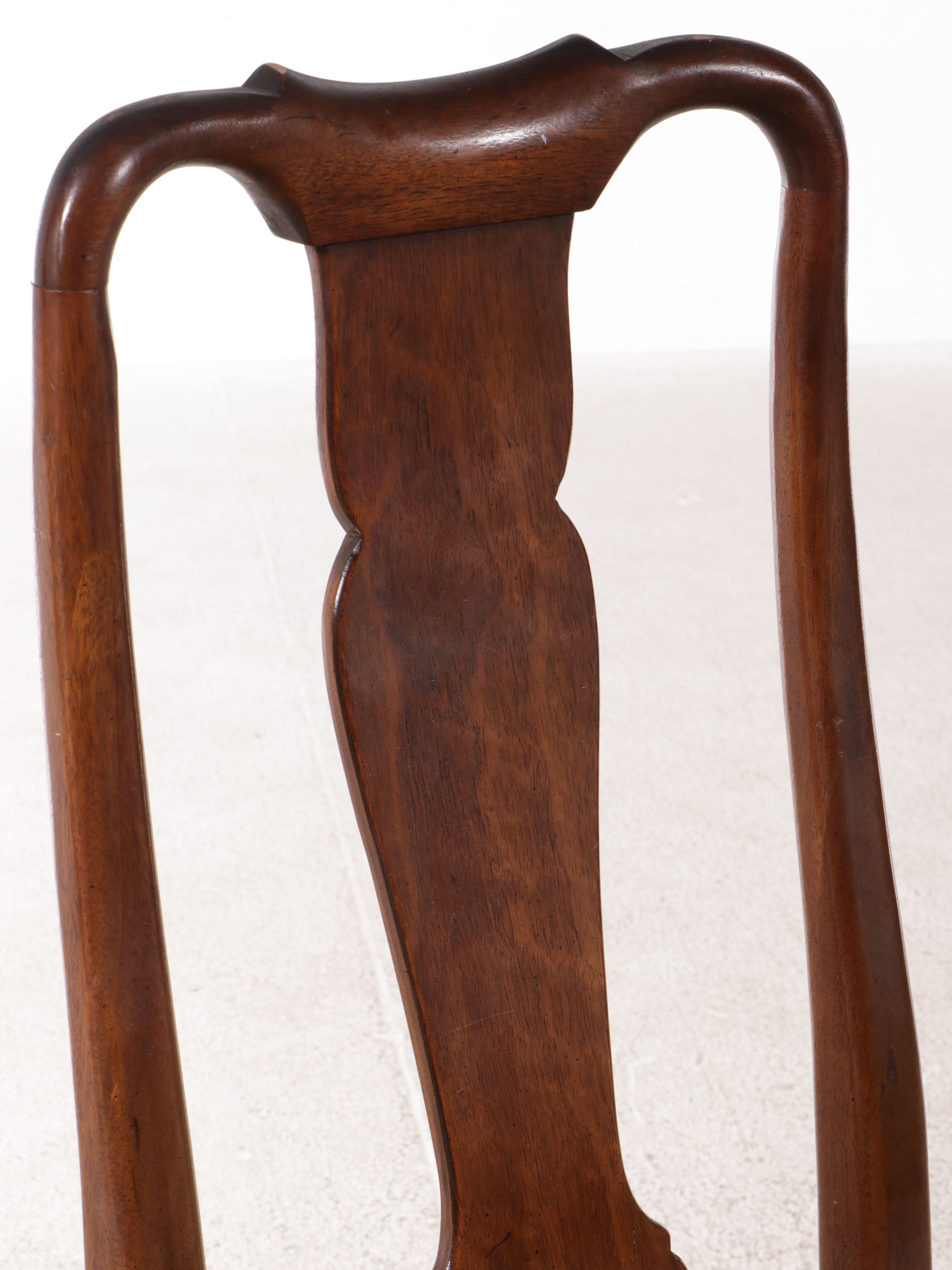 Pair of Queen Anne Style Mahogany Fiddleback Chairs, 20th Century