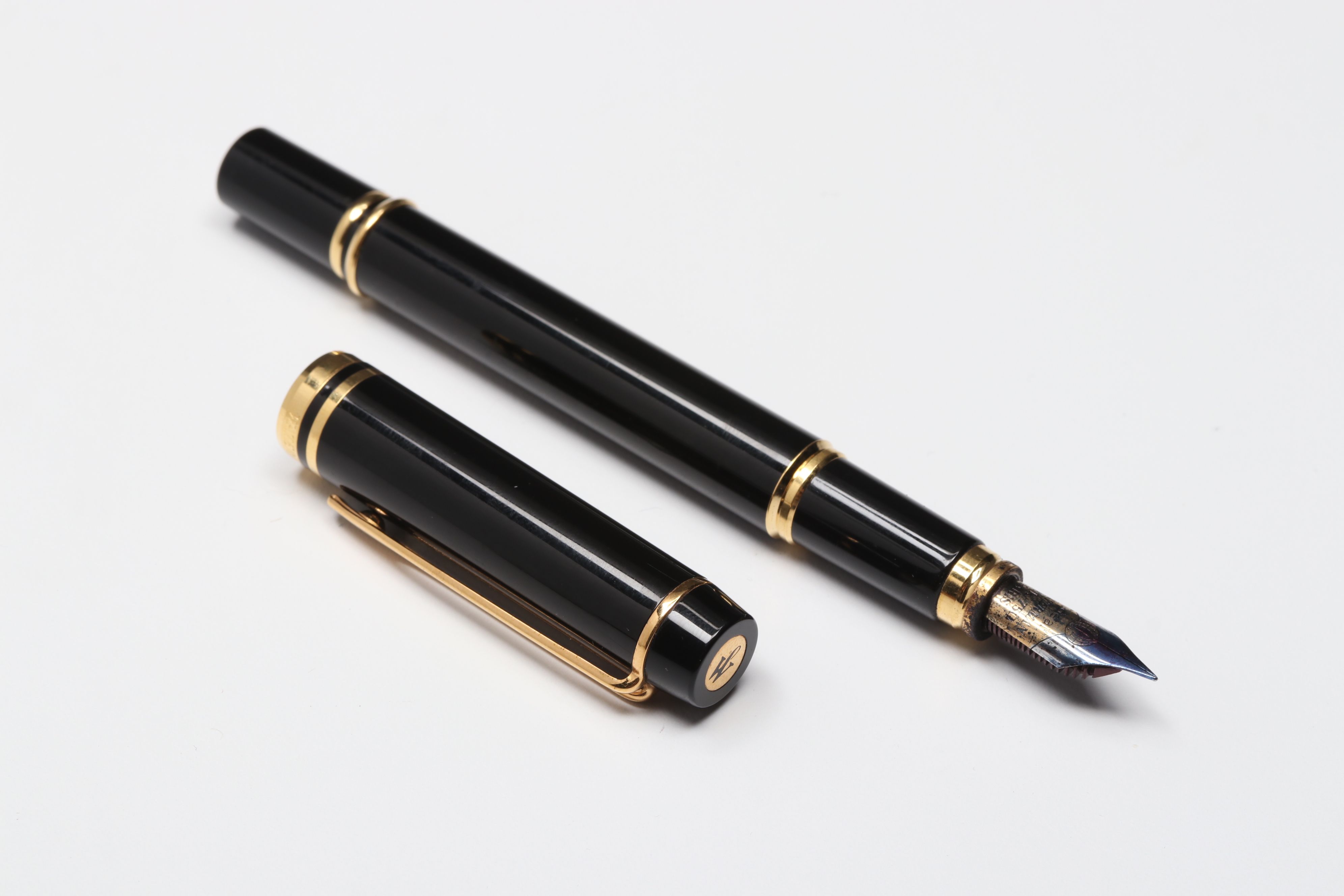 Waterman "Man 100" Black Resin Fountain Pen with 18K Gold Nib