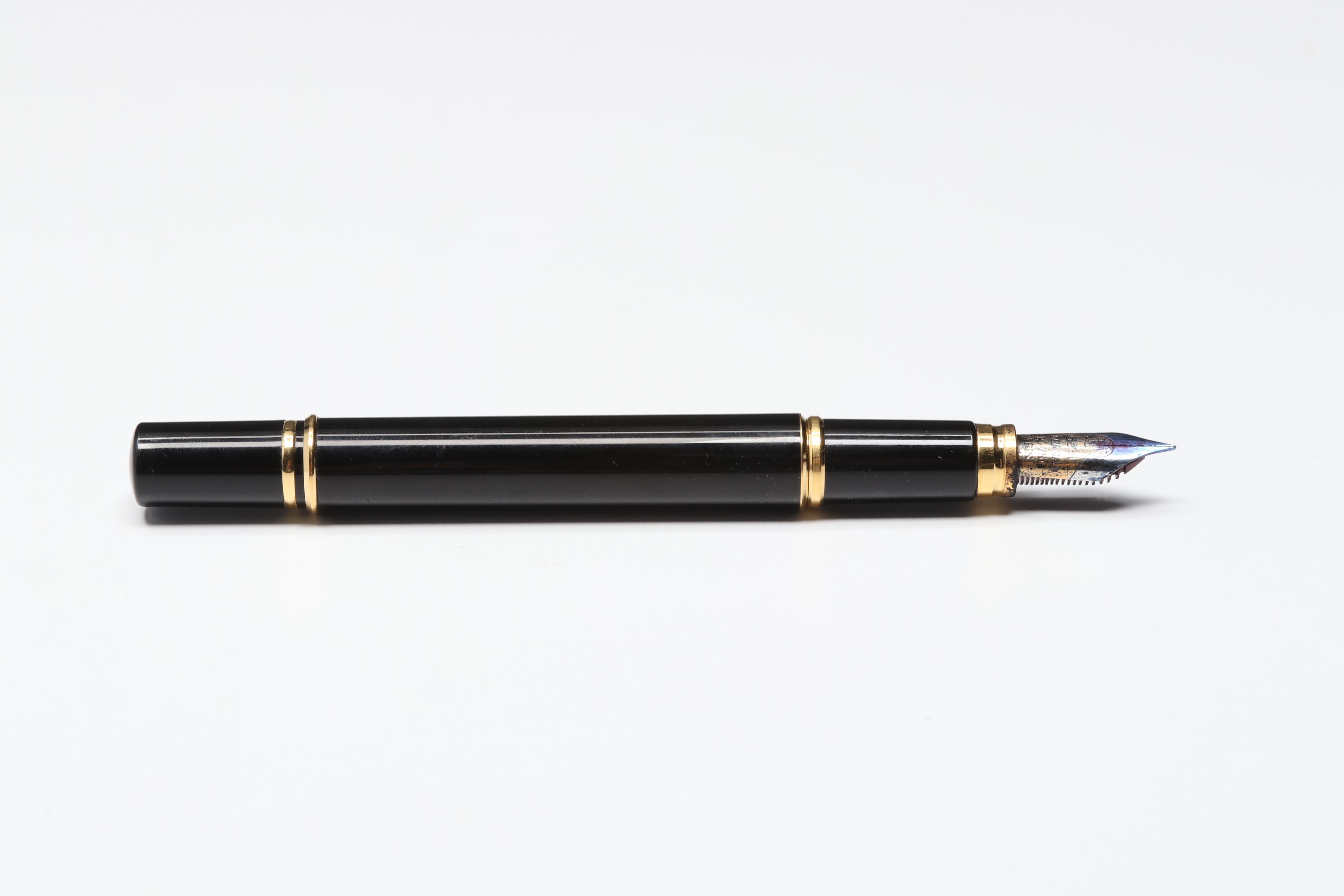 Waterman "Man 100" Black Resin Fountain Pen with 18K Gold Nib