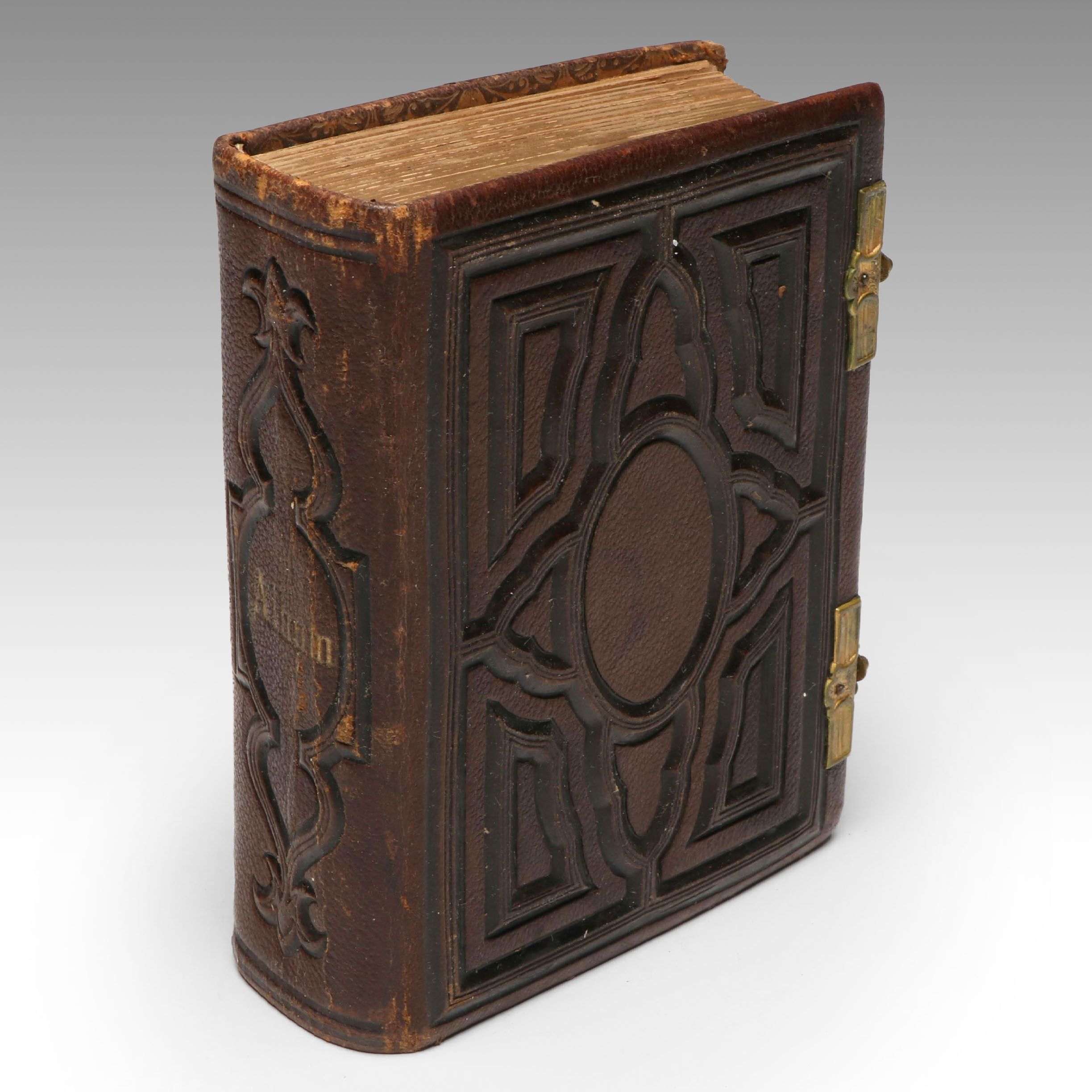 Photographs of Men, Women and Children, Mid-19th Century