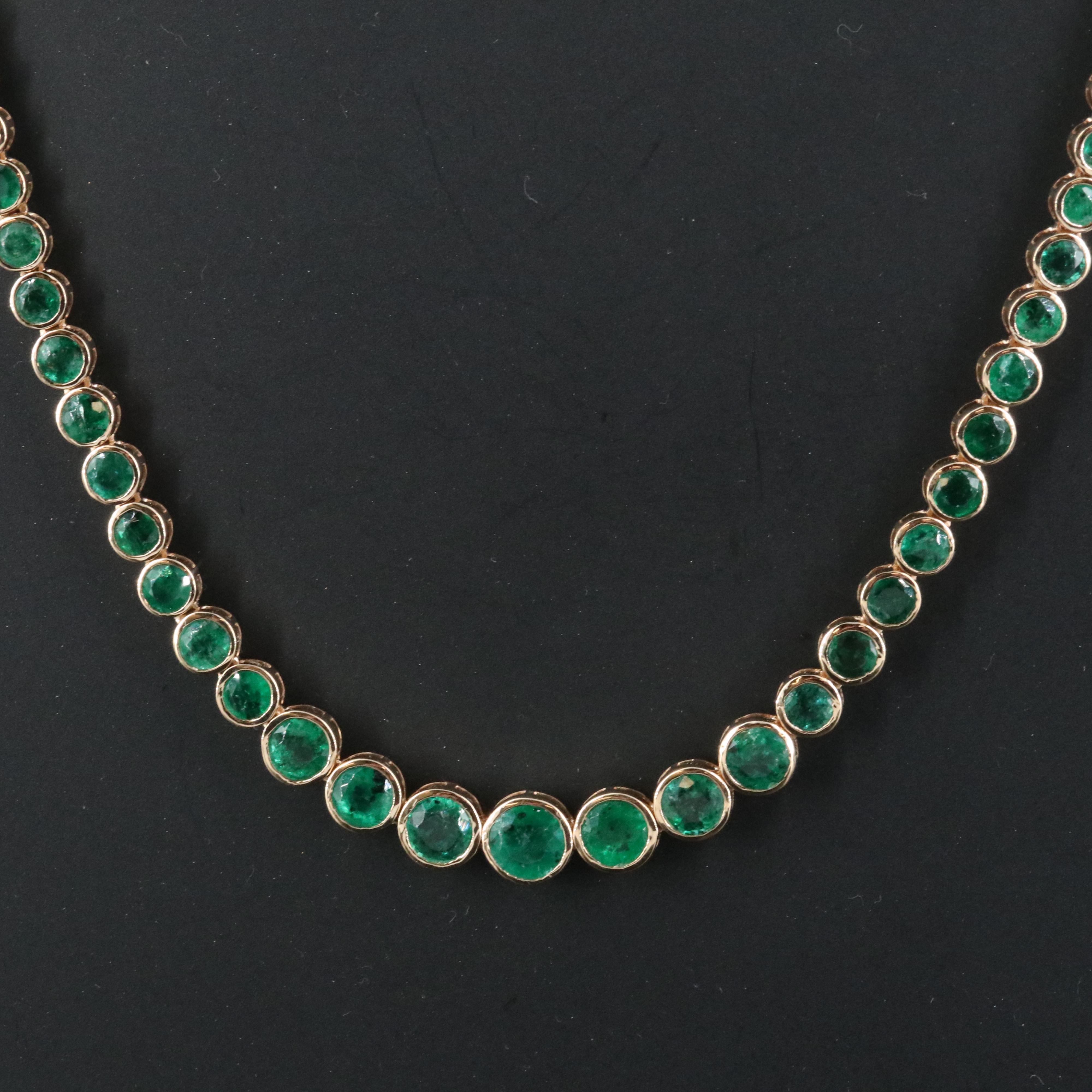 18K 15.41 CTW Emerald Rivière Necklace