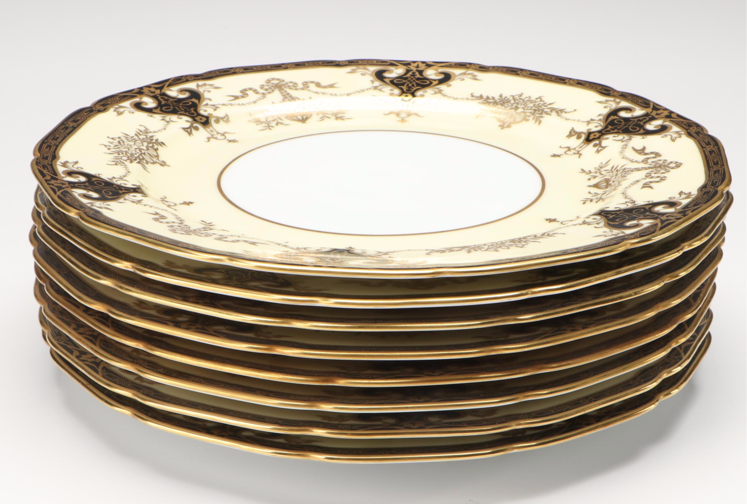 Noritake Japanese Art Deco Style Porcelain Dinner Plates