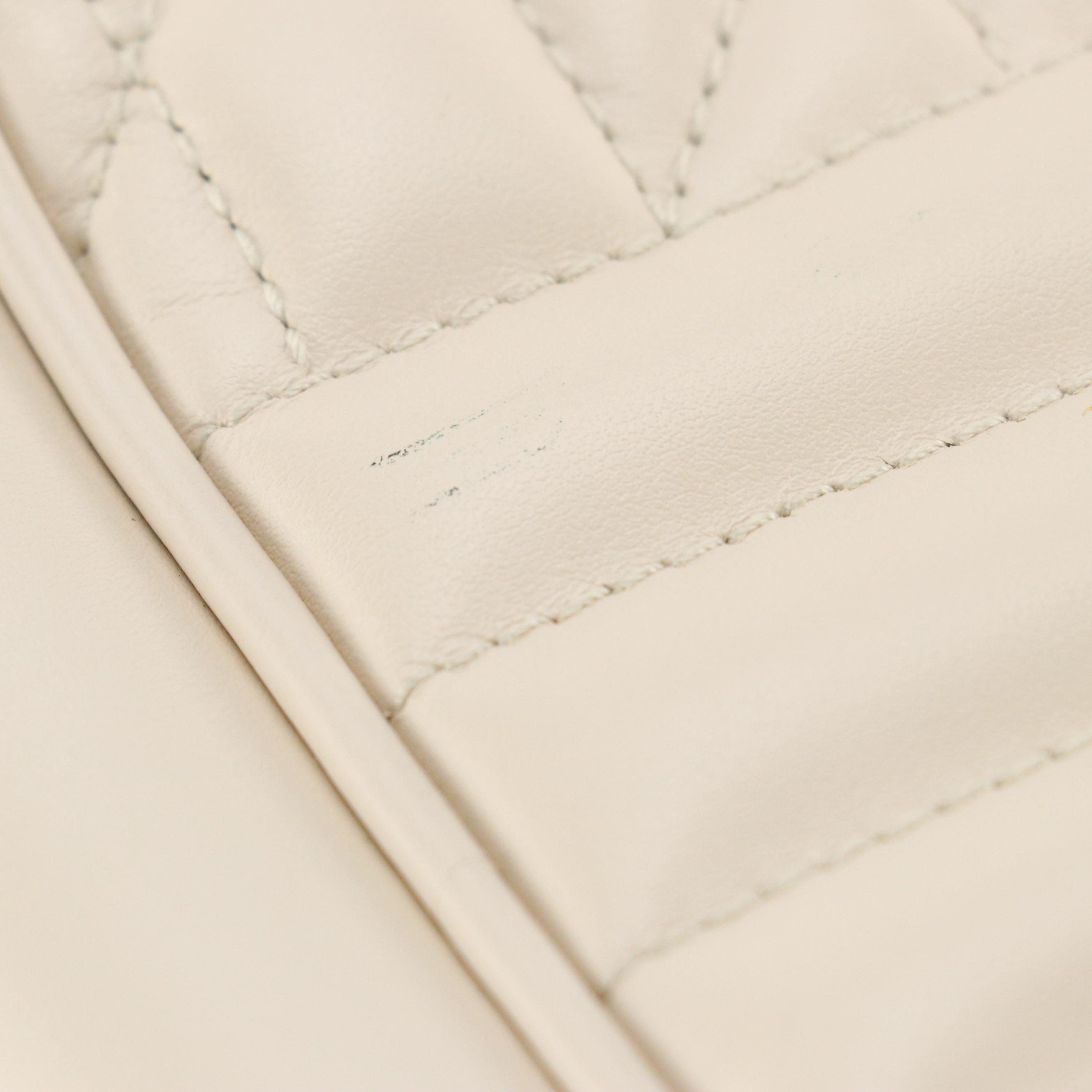 Gucci GG Marmont Crossbody Bag in Quilted White Calfskin Leather