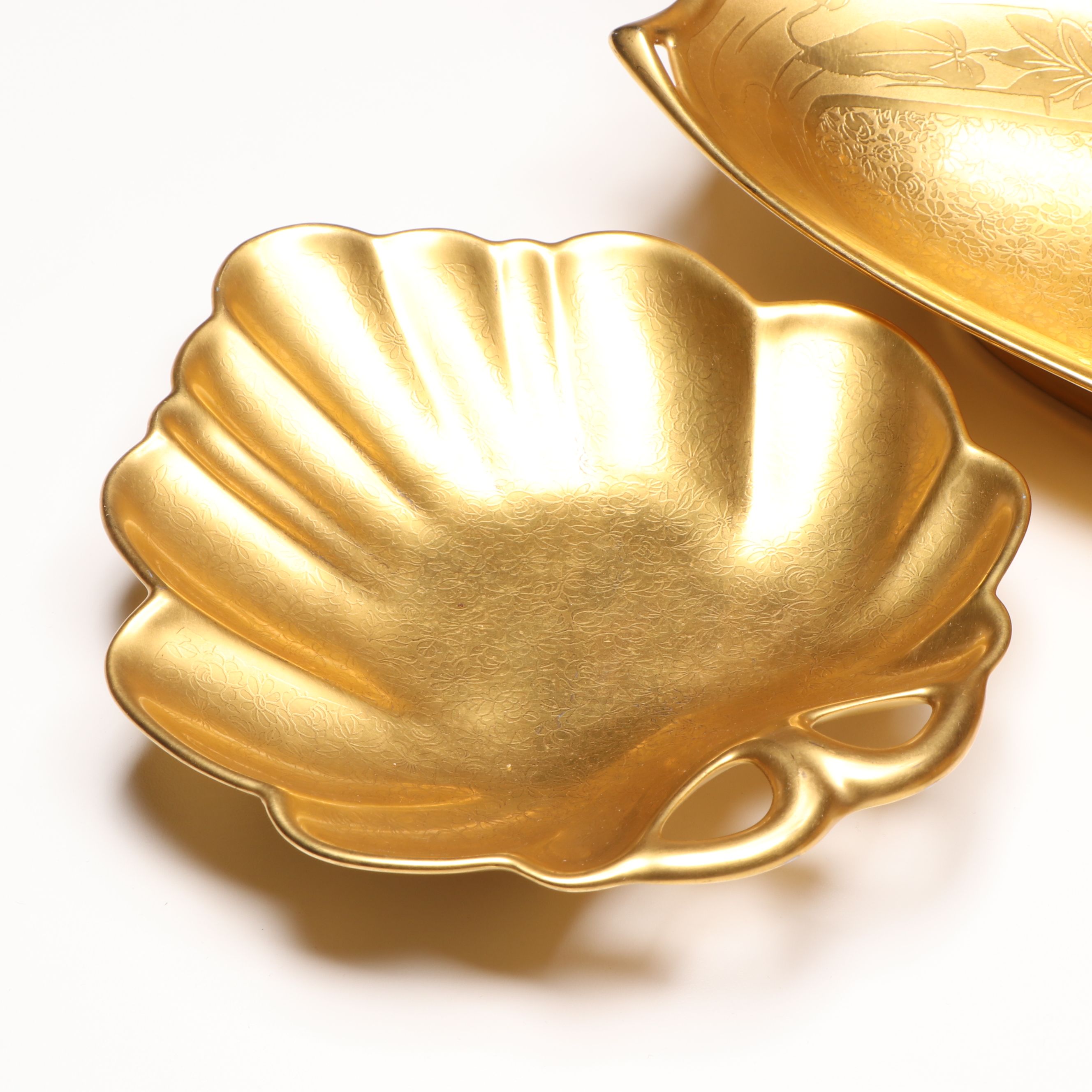 Pickard Porcelain Vase and Leaf Bowl with More Porcelain Table Accessories